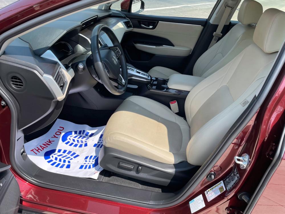 2018 Crimson Pearl Honda Clarity Touring Plug-In Hybrid (JHMZC5F35JC) with an 1.5L L4 DOHC 16V HYBRID engine, CVT transmission, located at 744 E Miner Ave, Stockton, CA, 95202, (209) 944-5770, 37.956863, -121.282082 - Photo #7
