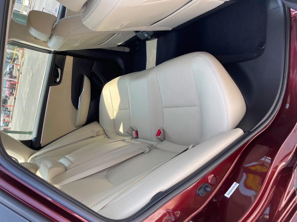 2018 Crimson Pearl Honda Clarity Touring Plug-In Hybrid (JHMZC5F35JC) with an 1.5L L4 DOHC 16V HYBRID engine, CVT transmission, located at 744 E Miner Ave, Stockton, CA, 95202, (209) 944-5770, 37.956863, -121.282082 - Photo #8