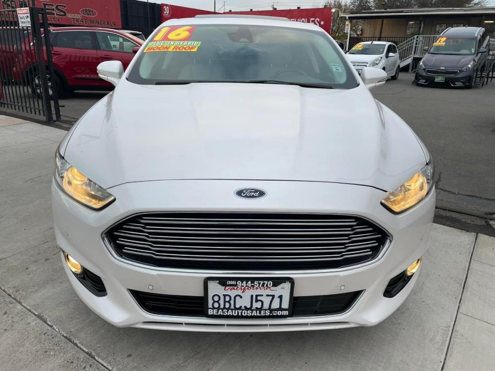 2016 WHITE Ford Fusion Energi Titanium (3FA6P0SUXGR) with an 2.0L L4 DOHC 16V HYBRID engine, Continuously Variable Transmission transmission, located at 744 E Miner Ave, Stockton, CA, 95202, (209) 944-5770, 37.956863, -121.282082 - Photo #2