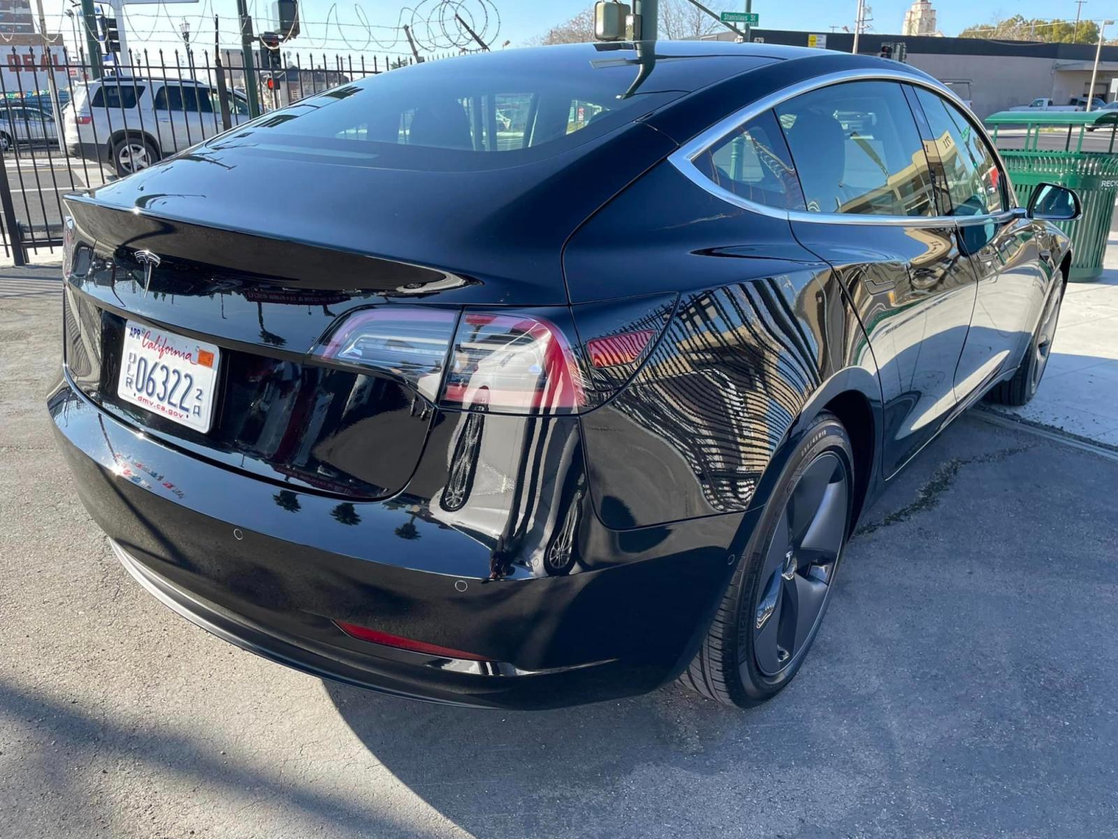2019 BLACK Tesla Model 3 Standard Plus (5YJ3E1EA2KF) with an ELECTRIC engine, 1A transmission, located at 744 E Miner Ave, Stockton, CA, 95202, (209) 944-5770, 37.956863, -121.282082 - Photo #6