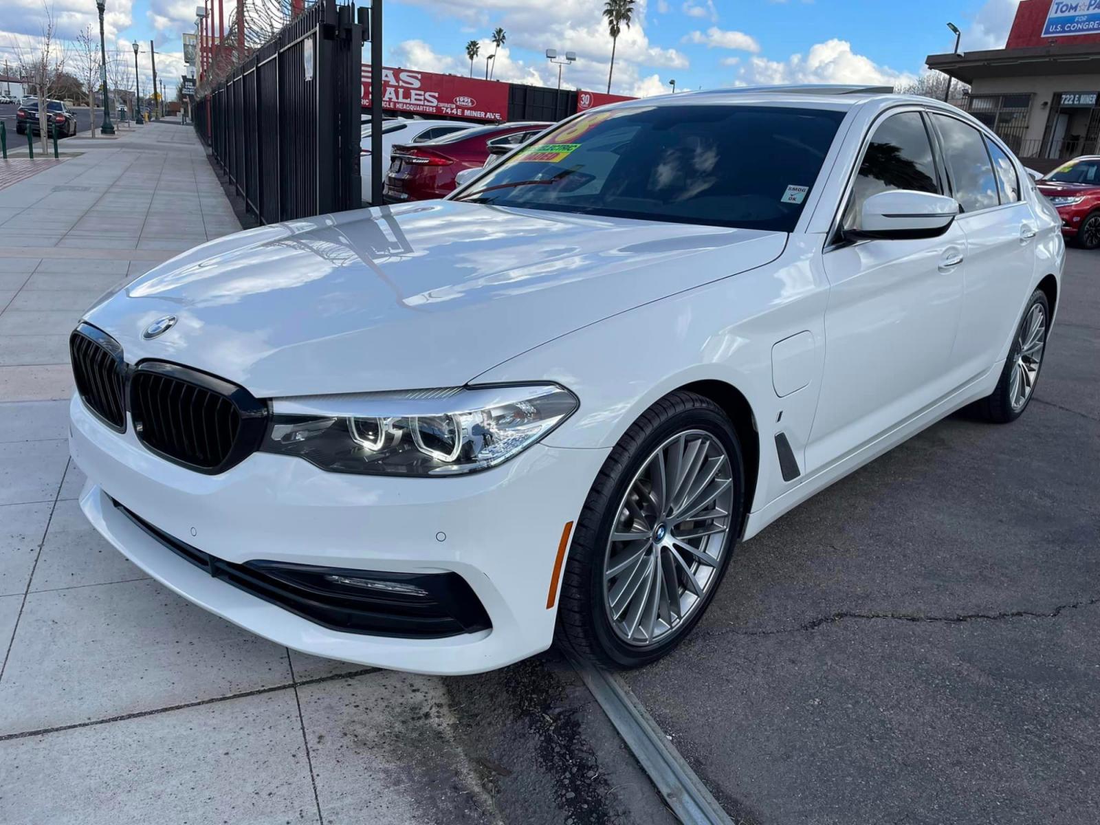2018 WHITE BMW 5-Series 530e iPerformance (WBAJA9C55JB) with an 2.0L L4 DOHC 16V TURBO HYBRID engine, 8A transmission, located at 744 E Miner Ave, Stockton, CA, 95202, (209) 944-5770, 37.956863, -121.282082 - Photo #3