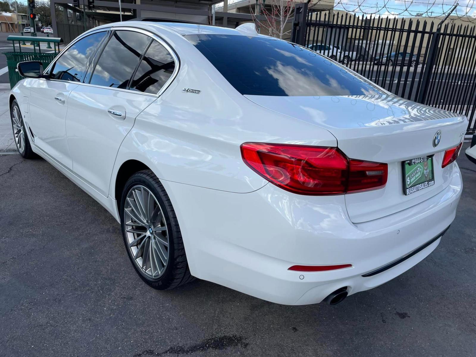 2018 WHITE BMW 5-Series 530e iPerformance (WBAJA9C55JB) with an 2.0L L4 DOHC 16V TURBO HYBRID engine, 8A transmission, located at 744 E Miner Ave, Stockton, CA, 95202, (209) 944-5770, 37.956863, -121.282082 - Photo #5