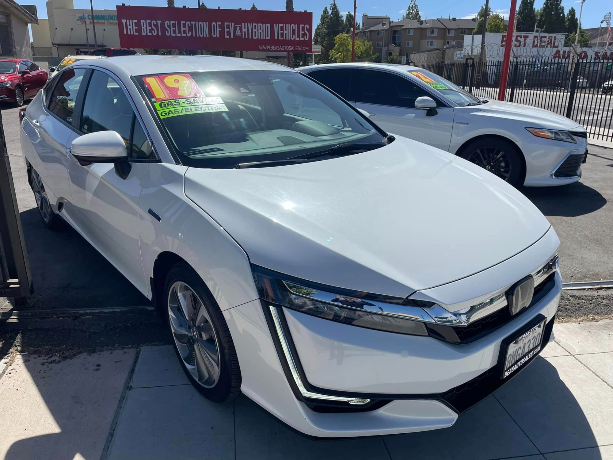 2019 WHITE Honda Clarity Plug-In Hybrid (JHMZC5F19KC) with an 1.5L L4 DOHC 16V HYBRID engine, CVT transmission, located at 744 E Miner Ave, Stockton, CA, 95202, (209) 944-5770, 37.956863, -121.282082 - *PLUS TAXES AND FEES - Photo #1