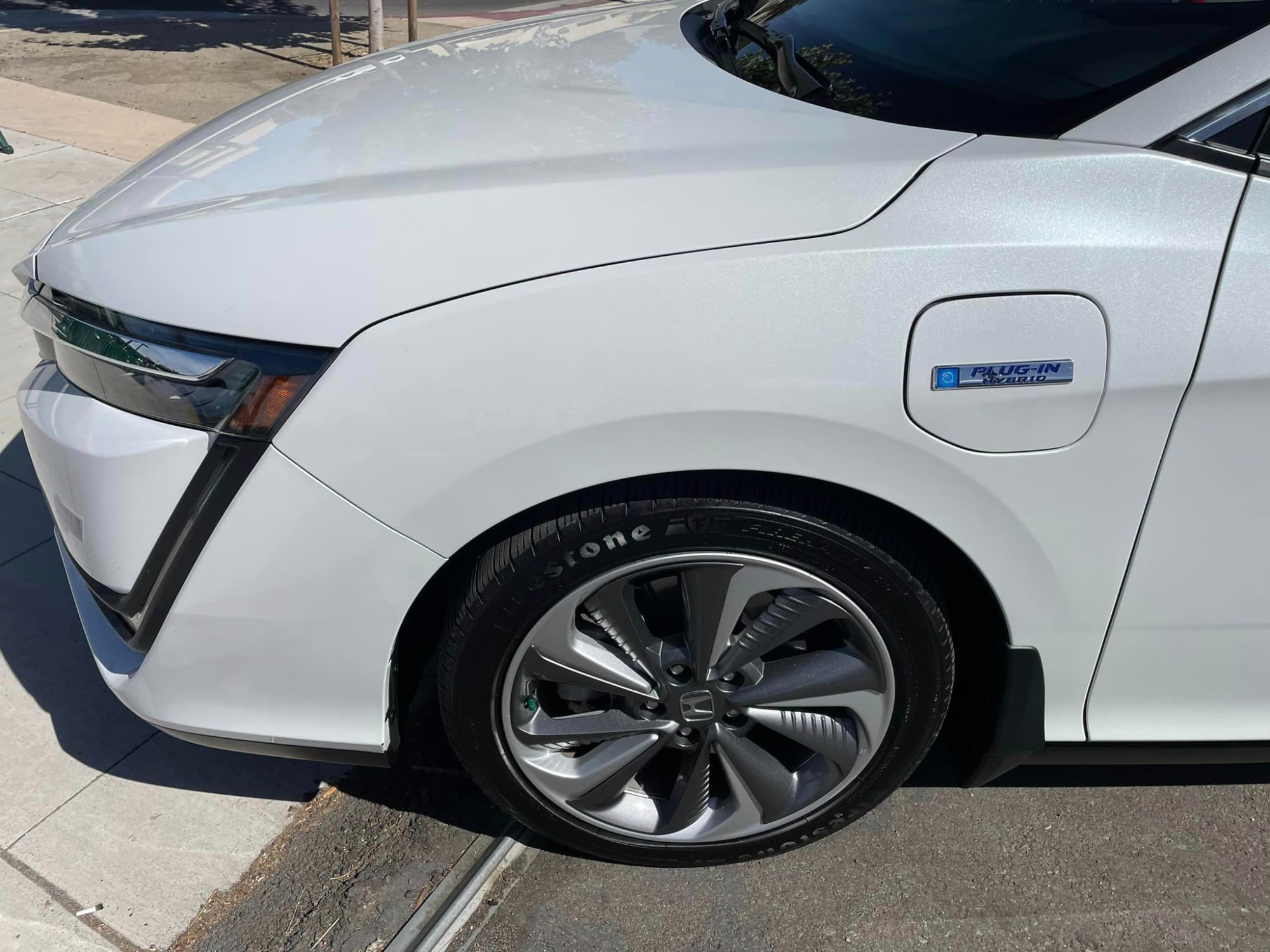 2019 WHITE Honda Clarity Plug-In Hybrid (JHMZC5F19KC) with an 1.5L L4 DOHC 16V HYBRID engine, CVT transmission, located at 744 E Miner Ave, Stockton, CA, 95202, (209) 944-5770, 37.956863, -121.282082 - *PLUS TAXES AND FEES - Photo #4