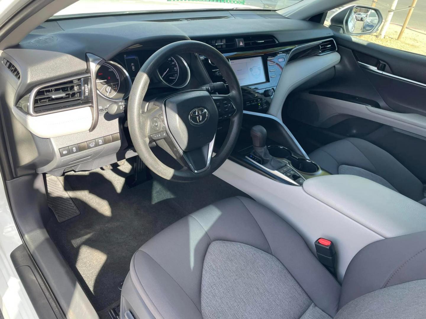 2020 WHITE /BLACK Toyota Camry Hybrid LE (4T1C31AK9LU) with an 2.5L L4 DOHC 16V HYBRID engine, CVT transmission, located at 744 E Miner Ave, Stockton, CA, 95202, (209) 944-5770, 37.956863, -121.282082 - Photo#8