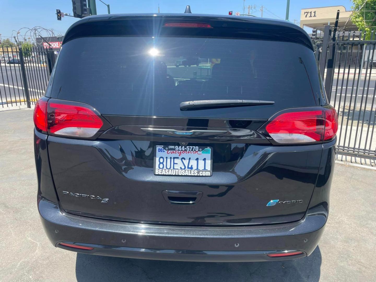 2020 BLACK /BLACK Chrysler Pacifica Hybrid (2C4RC1N70LR) , located at 744 E Miner Ave, Stockton, CA, 95202, (209) 944-5770, 37.956863, -121.282082 - Photo#13