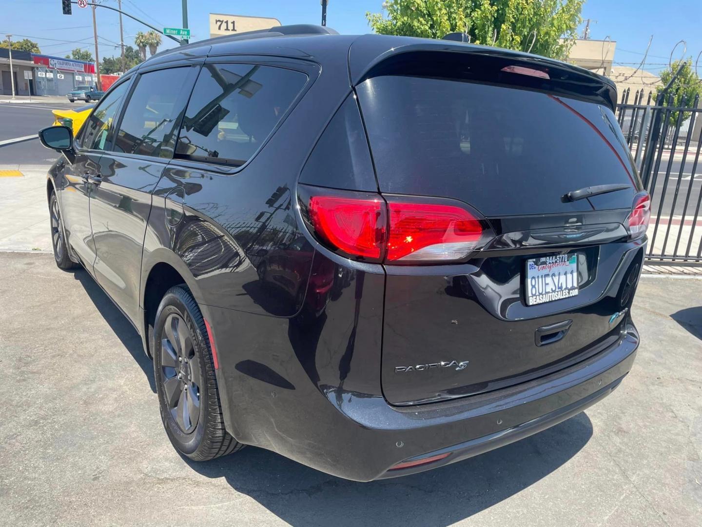 2020 BLACK /BLACK Chrysler Pacifica Hybrid (2C4RC1N70LR) , located at 744 E Miner Ave, Stockton, CA, 95202, (209) 944-5770, 37.956863, -121.282082 - Photo#12
