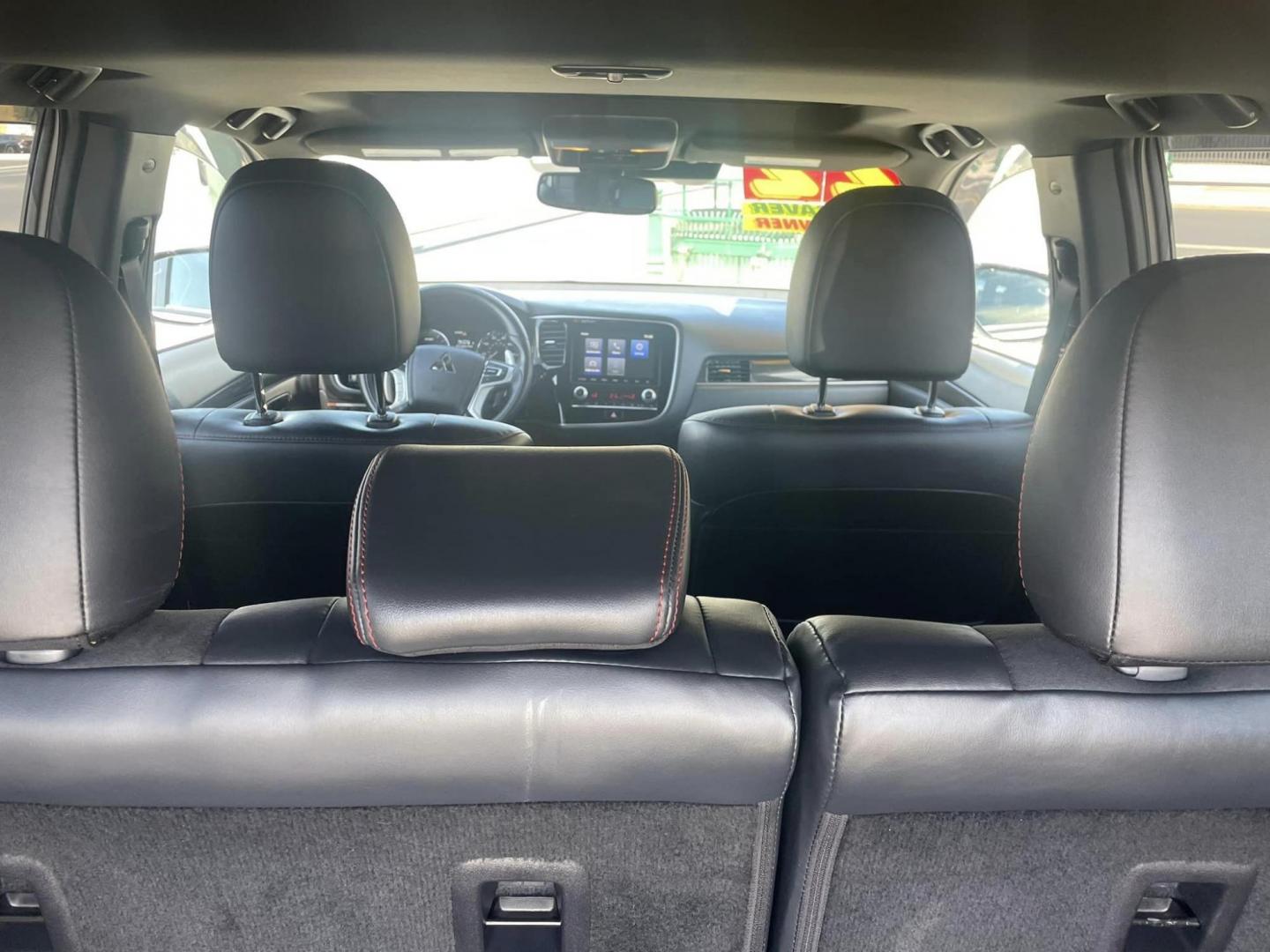 2022 WHITE /BLACK Mitsubishi Outlander PHEV SEL (JA4J2VA78NZ) with an 2.0L L4 DOHC 16V HYBRID engine, 1A transmission, located at 744 E Miner Ave, Stockton, CA, 95202, (209) 944-5770, 37.956863, -121.282082 - Photo#10