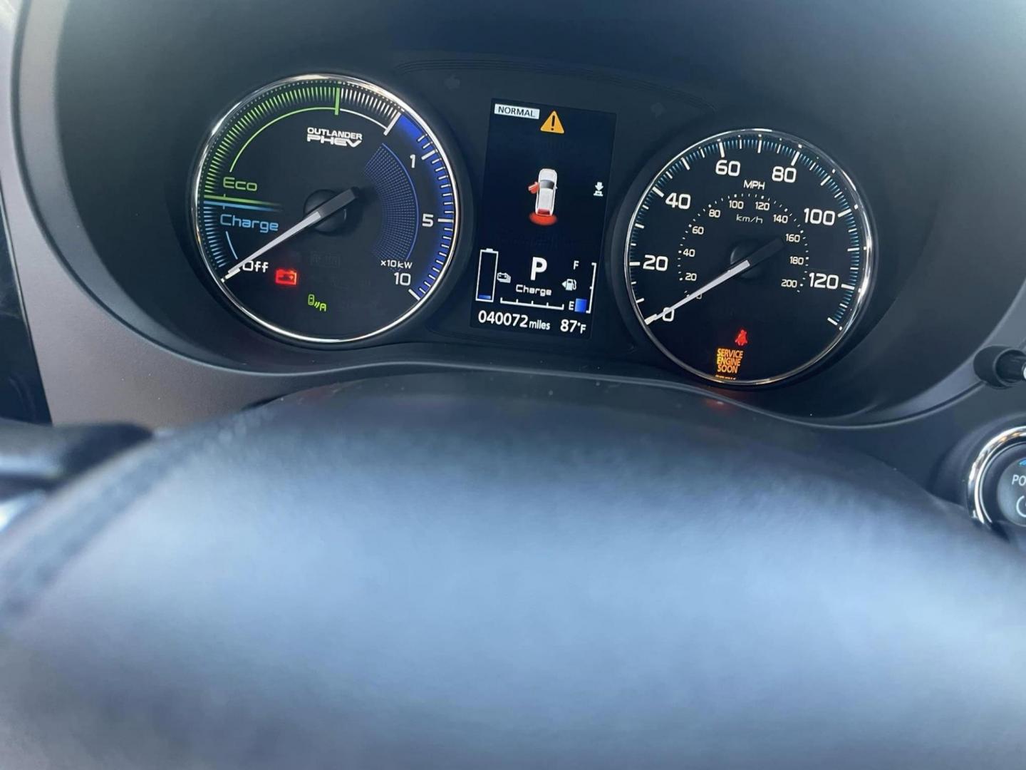 2022 WHITE /BLACK Mitsubishi Outlander PHEV SEL (JA4J2VA78NZ) with an 2.0L L4 DOHC 16V HYBRID engine, 1A transmission, located at 744 E Miner Ave, Stockton, CA, 95202, (209) 944-5770, 37.956863, -121.282082 - Photo#11