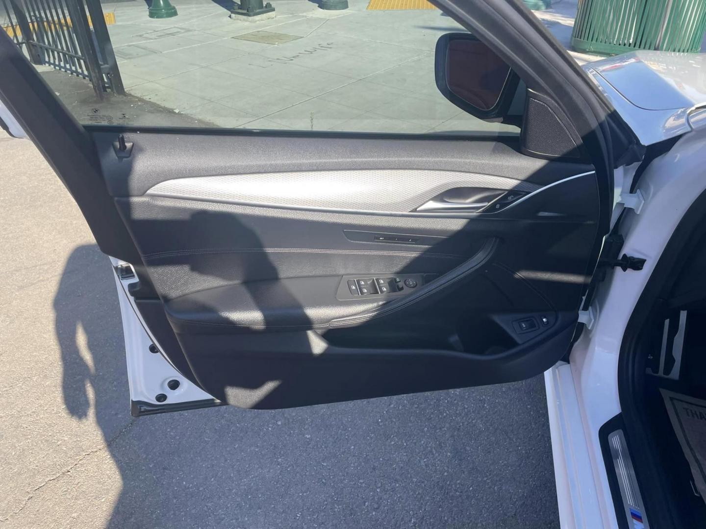 2018 BMW 5-Series 530e iPerformance (WBAJA9C54JB) with an 2.0L L4 DOHC 16V TURBO HYBRID engine, 8A transmission, located at 744 E Miner Ave, Stockton, CA, 95202, (209) 944-5770, 37.956863, -121.282082 - Photo#5