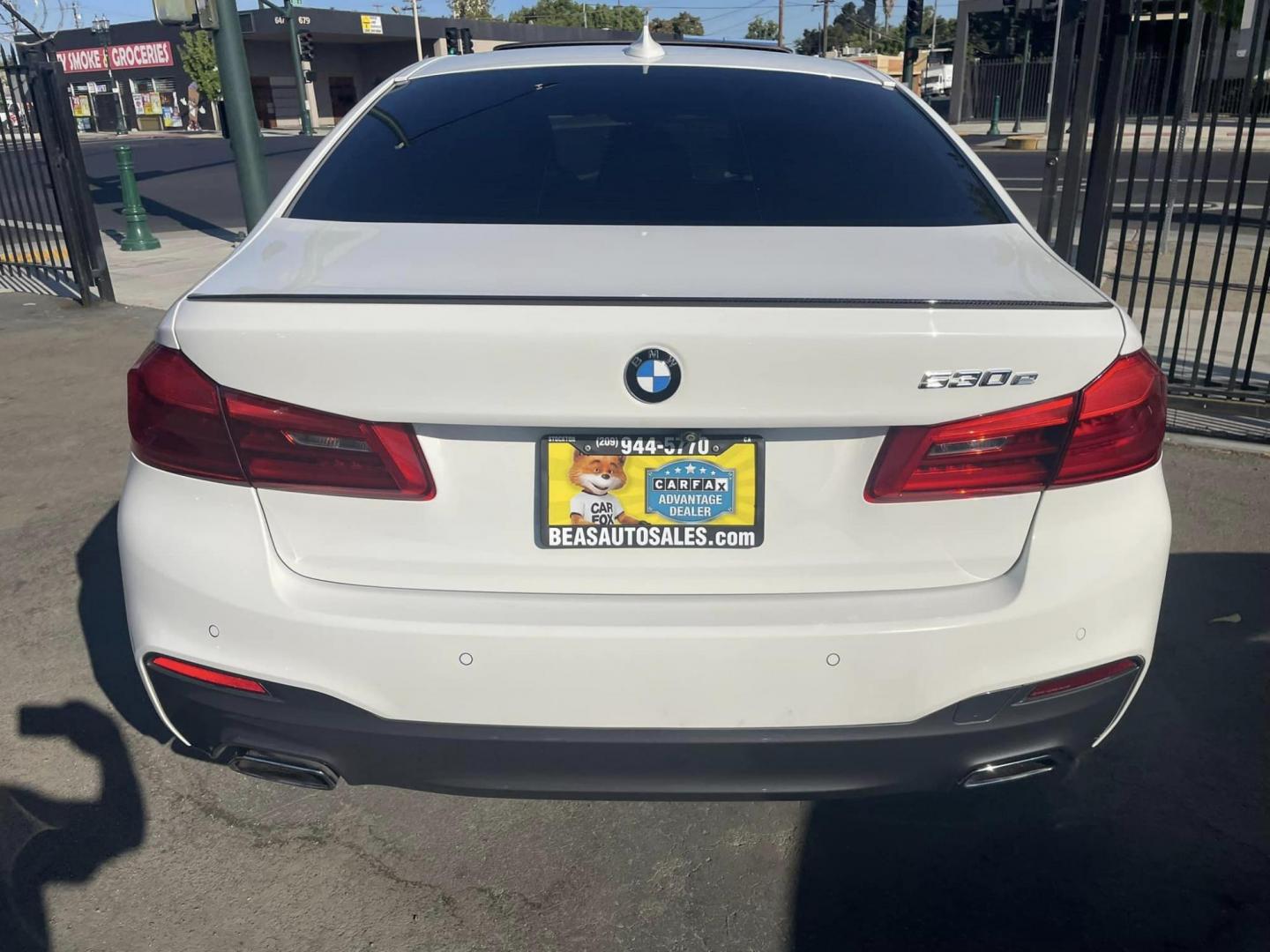 2018 BMW 5-Series 530e iPerformance (WBAJA9C54JB) with an 2.0L L4 DOHC 16V TURBO HYBRID engine, 8A transmission, located at 744 E Miner Ave, Stockton, CA, 95202, (209) 944-5770, 37.956863, -121.282082 - Photo#14