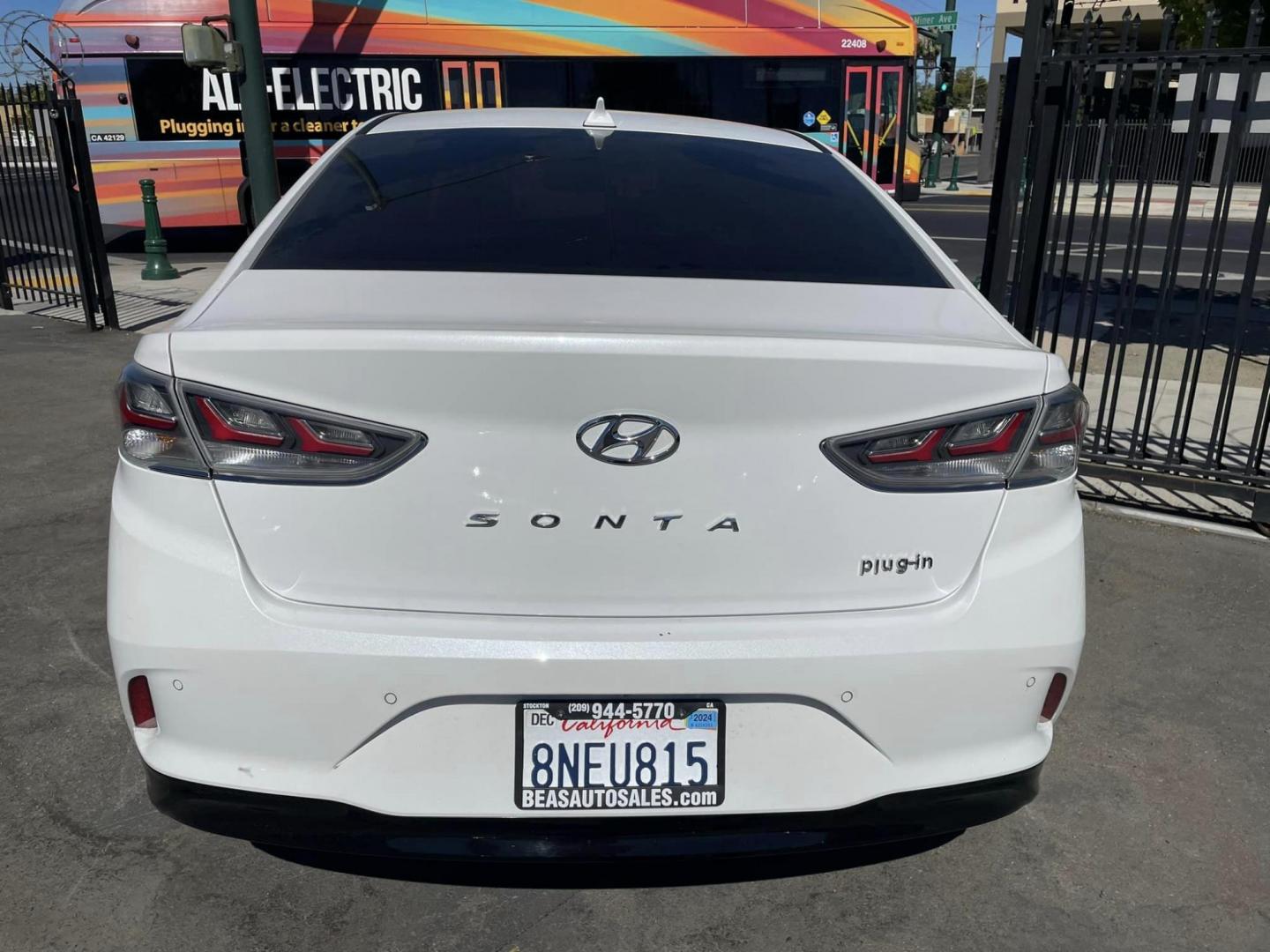 2019 Hyundai Sonata Plug-In Limited (KMHE54L25KA) with an 2.0L L4 DOHC 16V HYBRID engine, 6A transmission, located at 744 E Miner Ave, Stockton, CA, 95202, (209) 944-5770, 37.956863, -121.282082 - Photo#11