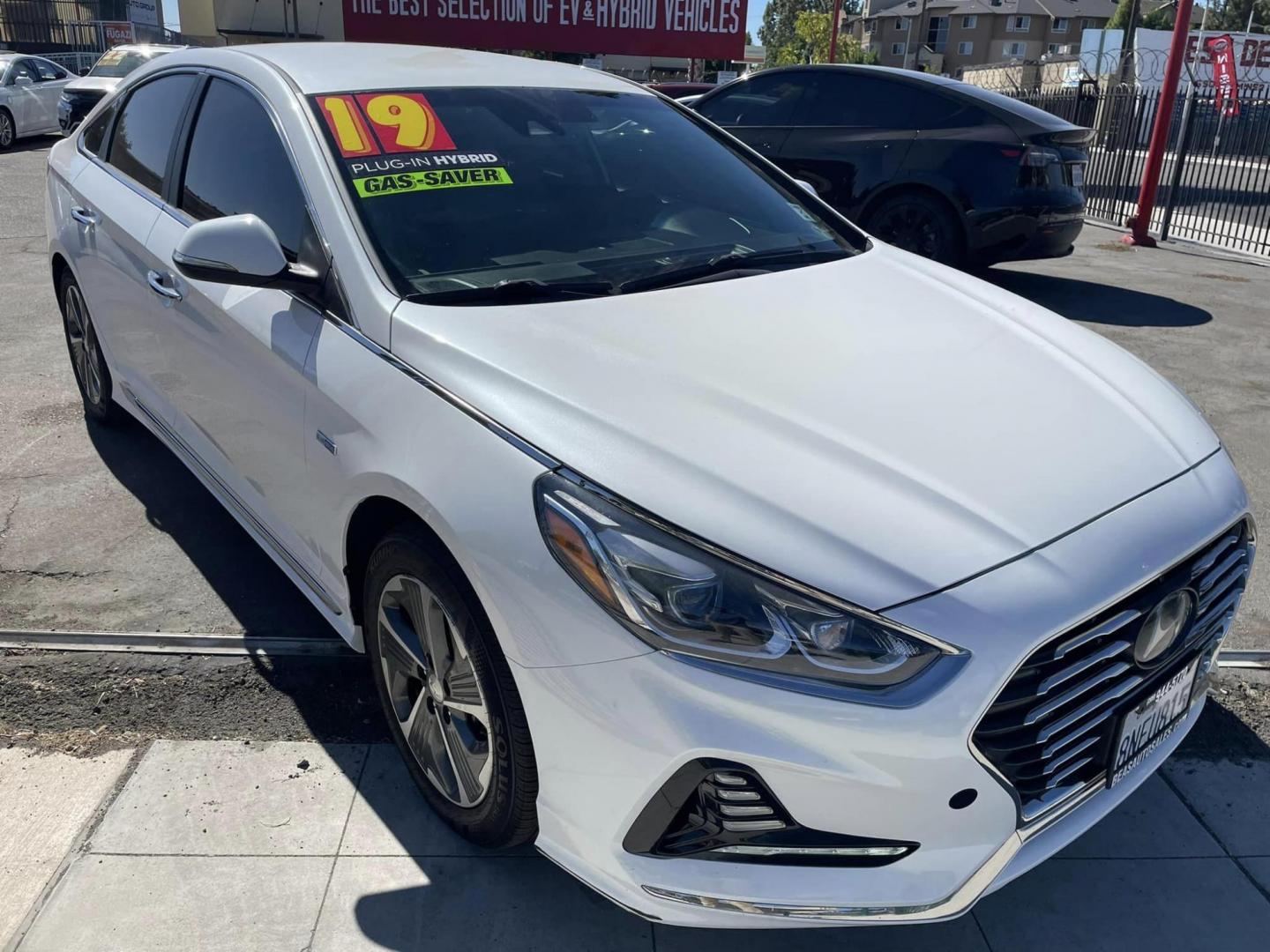 2019 Hyundai Sonata Plug-In Limited (KMHE54L25KA) with an 2.0L L4 DOHC 16V HYBRID engine, 6A transmission, located at 744 E Miner Ave, Stockton, CA, 95202, (209) 944-5770, 37.956863, -121.282082 - Photo#1