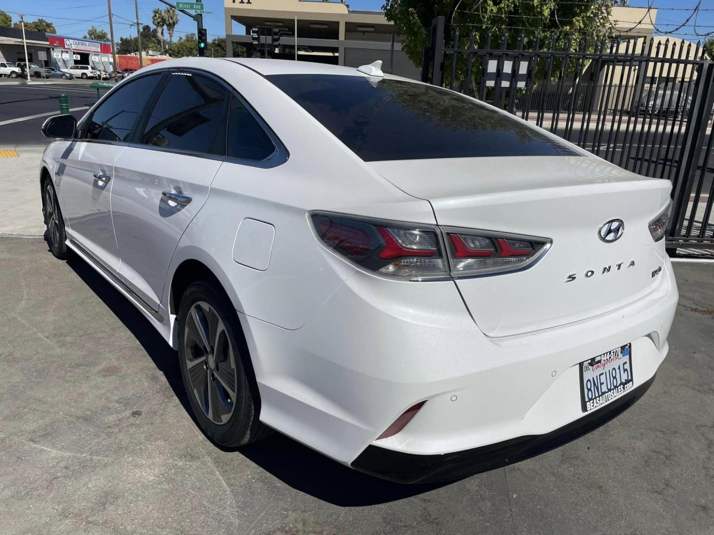 2019 Hyundai Sonata Plug-In Limited (KMHE54L25KA) with an 2.0L L4 DOHC 16V HYBRID engine, 6A transmission, located at 744 E Miner Ave, Stockton, CA, 95202, (209) 944-5770, 37.956863, -121.282082 - Photo#10