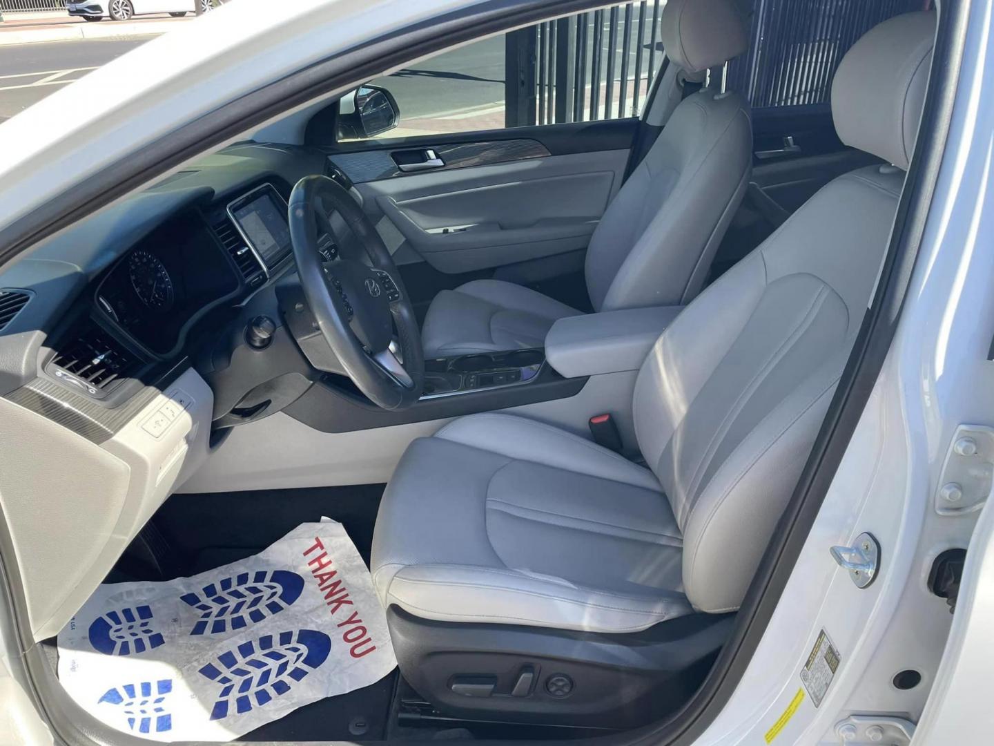 2019 Hyundai Sonata Plug-In Limited (KMHE54L25KA) with an 2.0L L4 DOHC 16V HYBRID engine, 6A transmission, located at 744 E Miner Ave, Stockton, CA, 95202, (209) 944-5770, 37.956863, -121.282082 - Photo#6