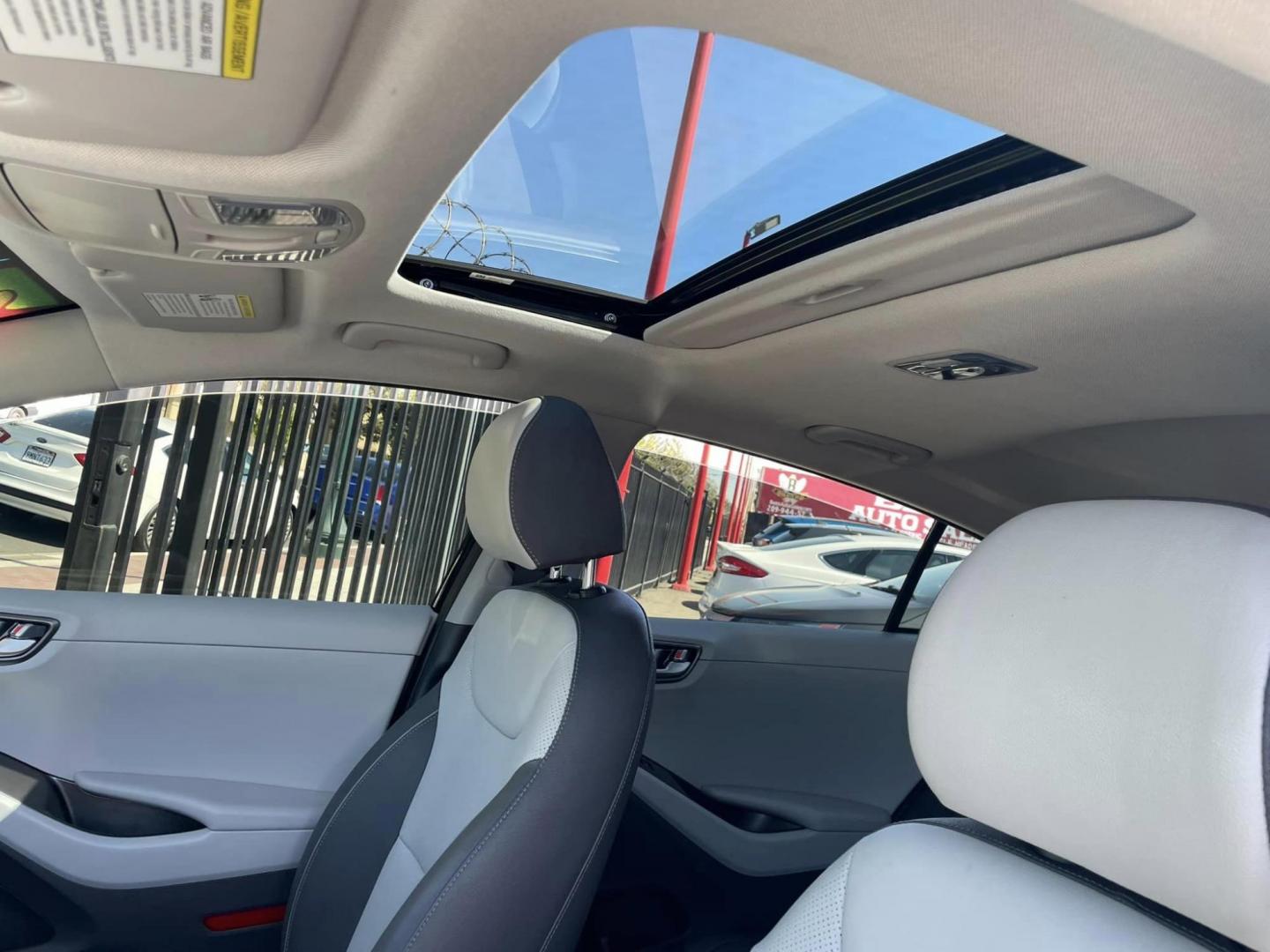 2020 BLACK /BLACK Hyundai Ioniq Plug-In Hybrid Limited (KMHCX5LDXLU) with an 1.6L L4 DOHC 16V HYBRID engine, 6A transmission, located at 744 E Miner Ave, Stockton, CA, 95202, (209) 944-5770, 37.956863, -121.282082 - Photo#9