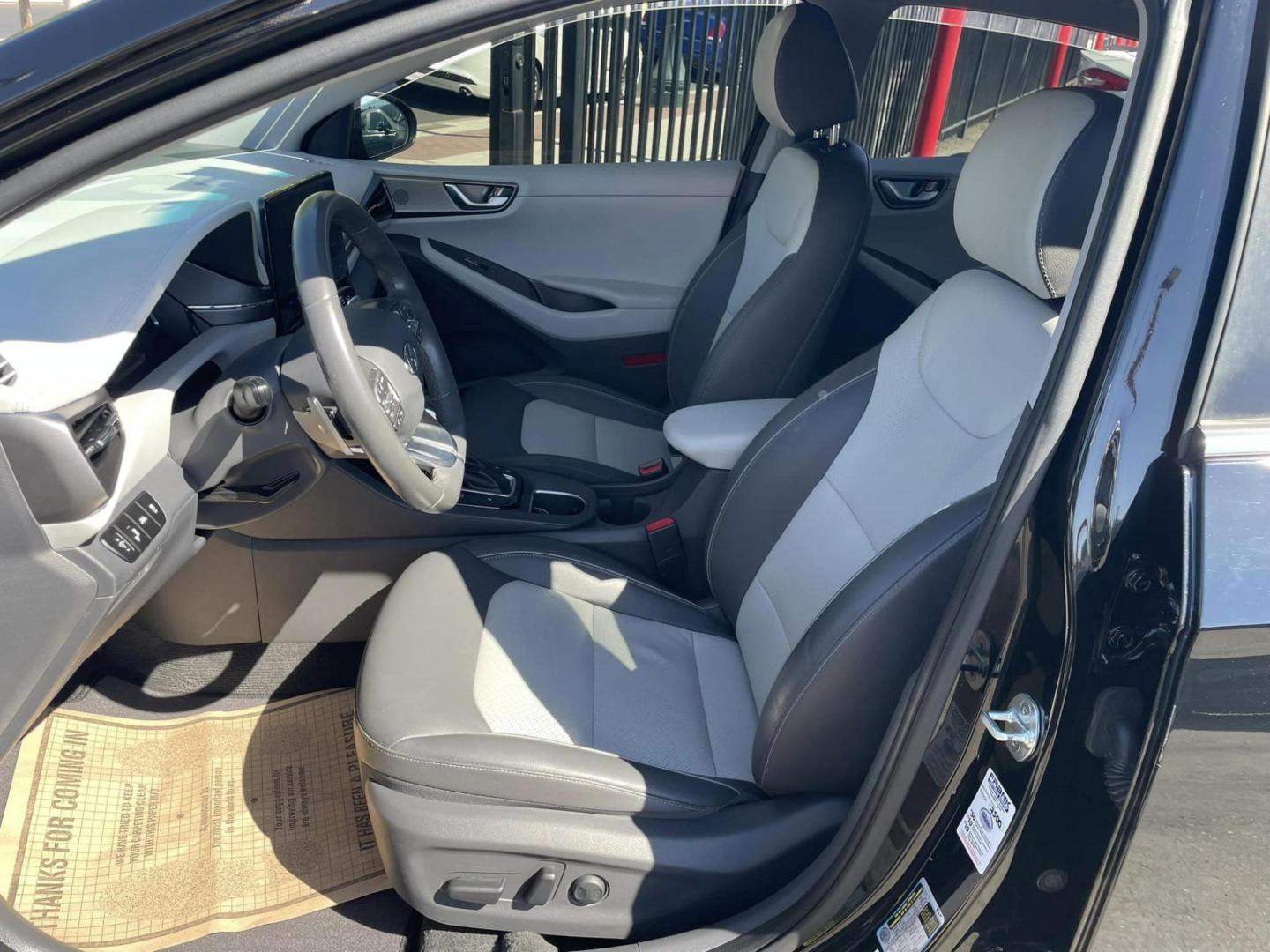2020 BLACK /BLACK Hyundai Ioniq Plug-In Hybrid Limited (KMHCX5LDXLU) with an 1.6L L4 DOHC 16V HYBRID engine, 6A transmission, located at 744 E Miner Ave, Stockton, CA, 95202, (209) 944-5770, 37.956863, -121.282082 - Photo#6