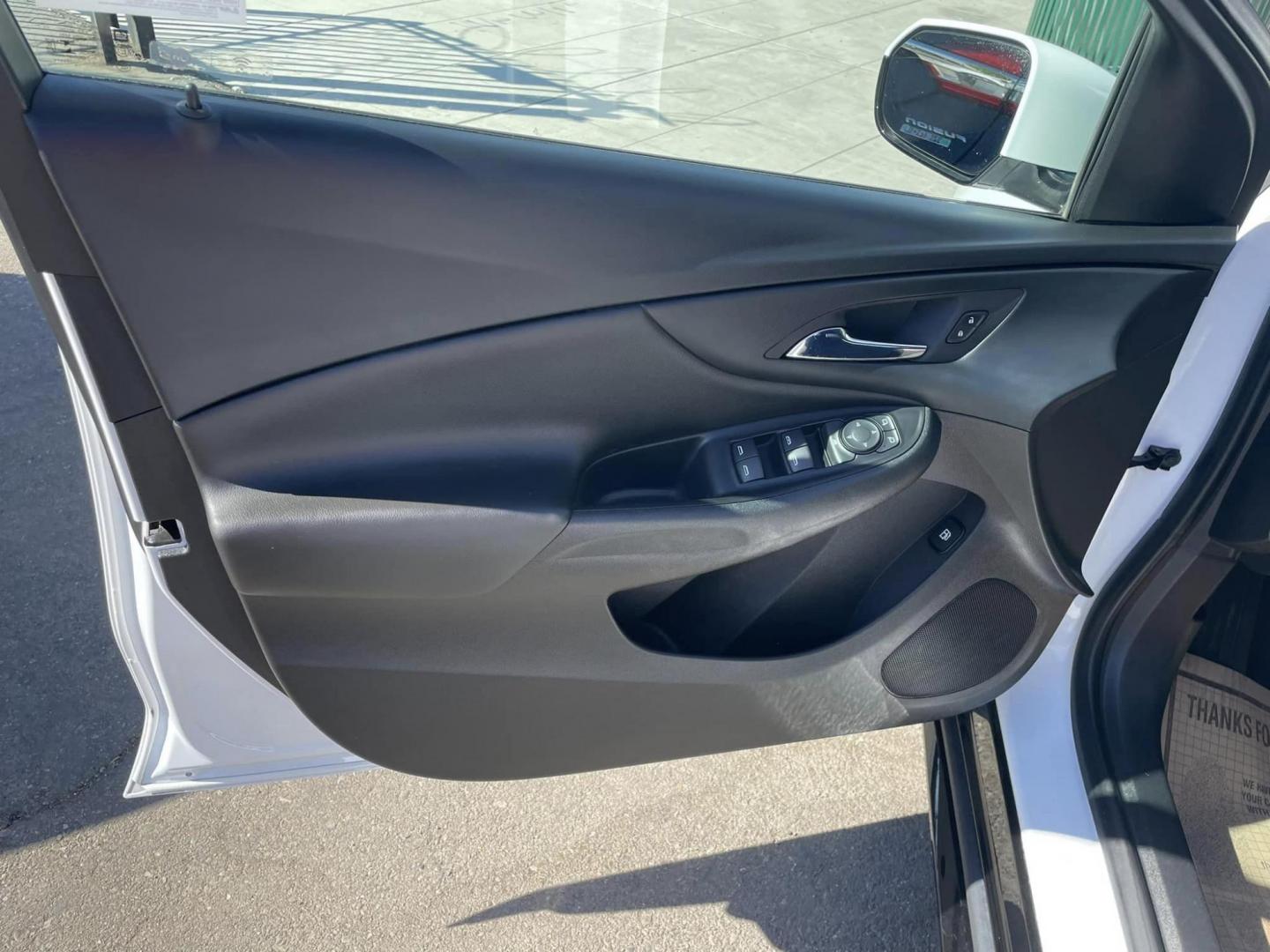 2019 WHITE Chevrolet Volt LT (1G1RC6S58KU) with an 1.5L L4 DOHC 16V engine, CVT transmission, located at 744 E Miner Ave, Stockton, CA, 95202, (209) 944-5770, 37.956863, -121.282082 - Photo#5