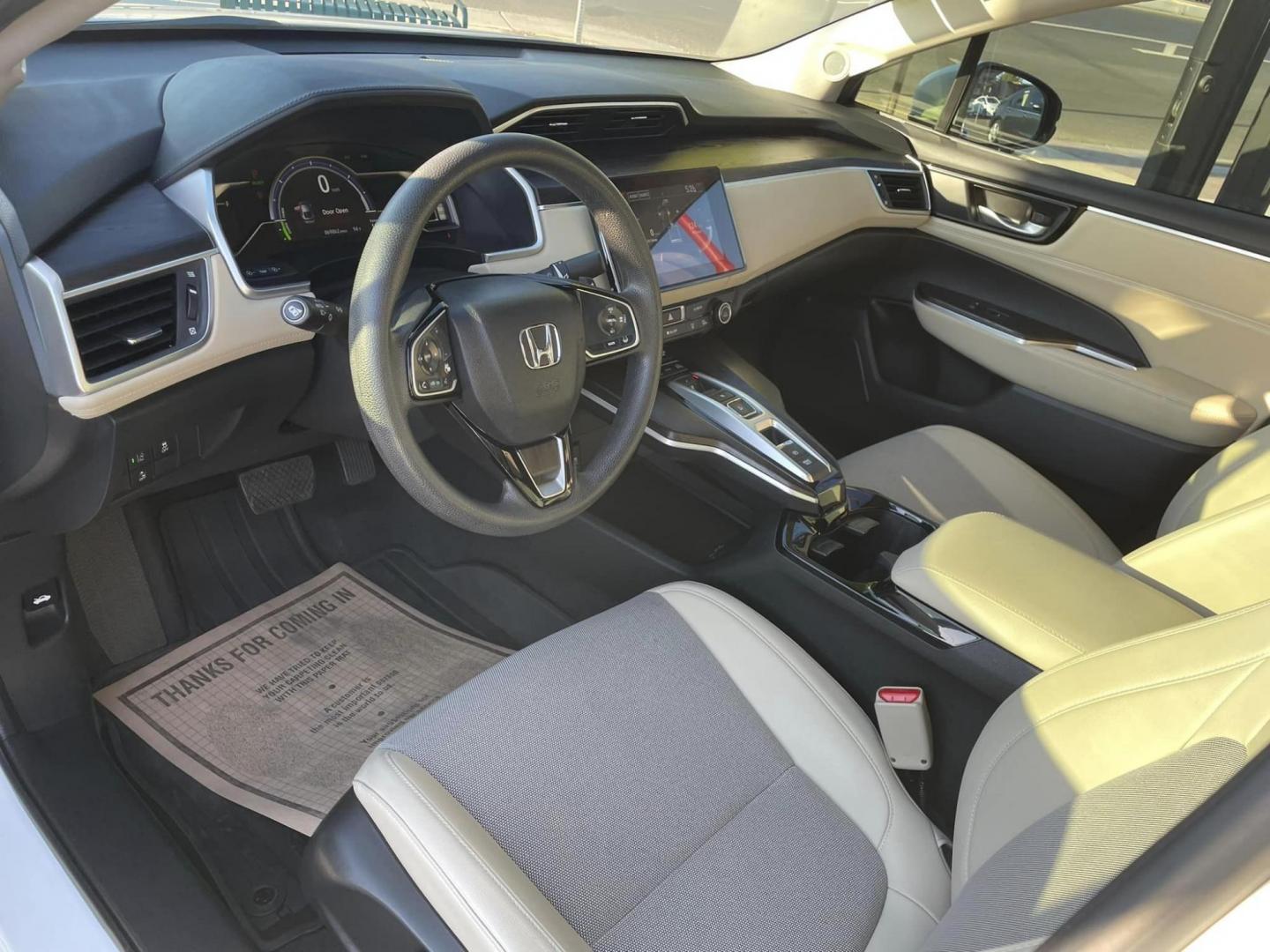 2018 WHITE Honda Clarity Plug-In Hybrid (JHMZC5F19JC) with an 1.5L L4 DOHC 16V HYBRID engine, CVT transmission, located at 744 E Miner Ave, Stockton, CA, 95202, (209) 944-5770, 37.956863, -121.282082 - Photo#6