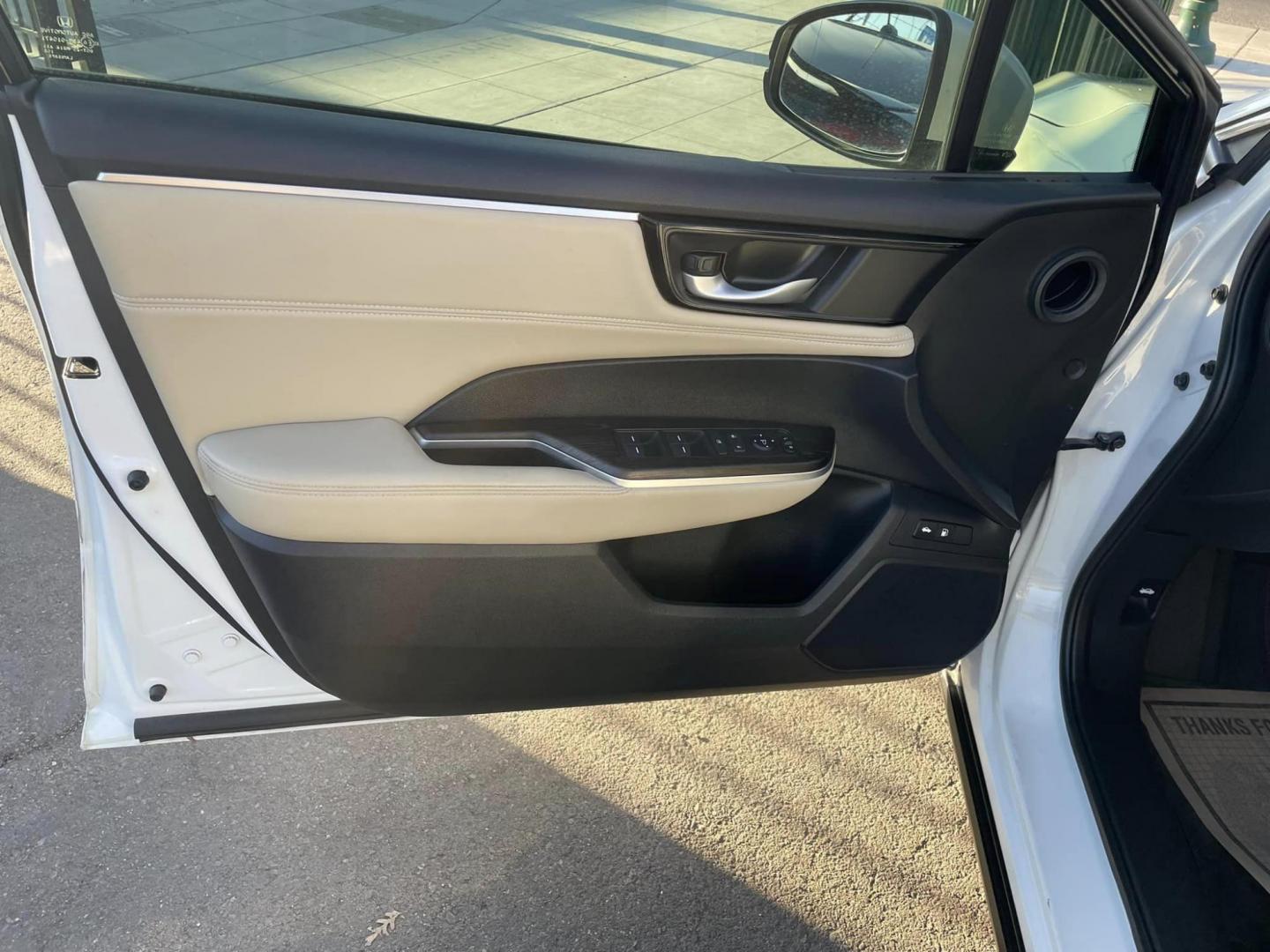 2018 WHITE Honda Clarity Plug-In Hybrid (JHMZC5F19JC) with an 1.5L L4 DOHC 16V HYBRID engine, CVT transmission, located at 744 E Miner Ave, Stockton, CA, 95202, (209) 944-5770, 37.956863, -121.282082 - Photo#5