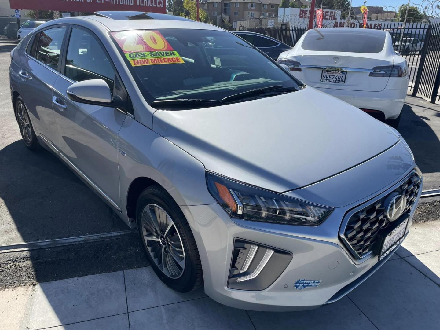 2020 SILVER Hyundai Ioniq Plug-In Hybrid Limited (KMHCX5LD2LU) with an 1.6L L4 DOHC 16V HYBRID engine, 6A transmission, located at 744 E Miner Ave, Stockton, CA, 95202, (209) 944-5770, 37.956863, -121.282082 - PLUS TAXES AND FEES - Photo#1