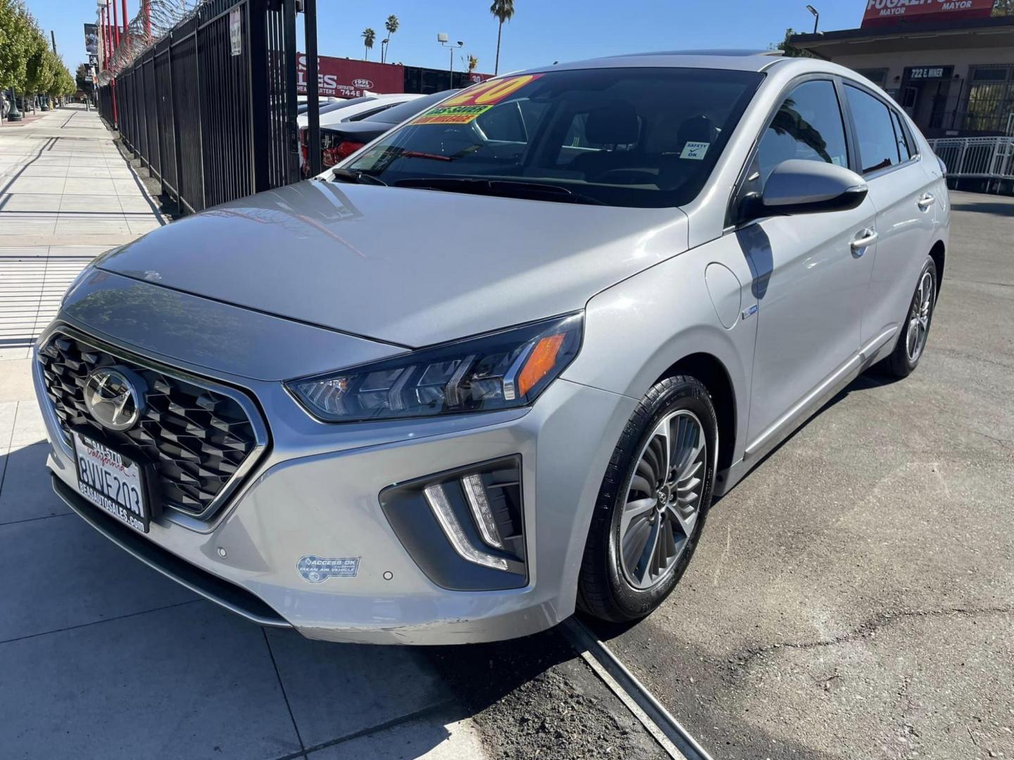 2020 SILVER Hyundai Ioniq Plug-In Hybrid Limited (KMHCX5LD2LU) with an 1.6L L4 DOHC 16V HYBRID engine, 6A transmission, located at 744 E Miner Ave, Stockton, CA, 95202, (209) 944-5770, 37.956863, -121.282082 - PLUS TAXES AND FEES - Photo#3