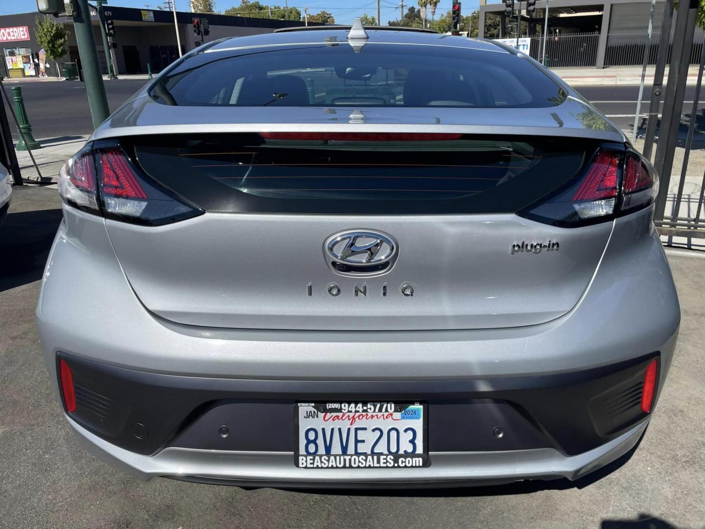 2020 SILVER Hyundai Ioniq Plug-In Hybrid Limited (KMHCX5LD2LU) with an 1.6L L4 DOHC 16V HYBRID engine, 6A transmission, located at 744 E Miner Ave, Stockton, CA, 95202, (209) 944-5770, 37.956863, -121.282082 - PLUS TAXES AND FEES - Photo#12