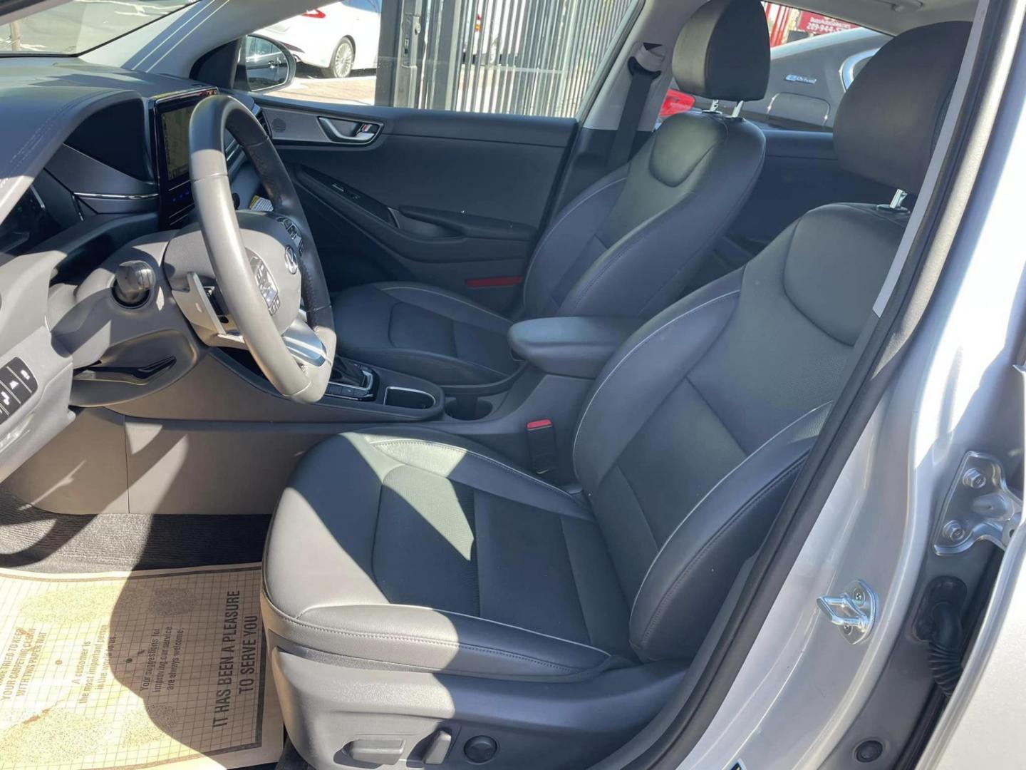2020 SILVER Hyundai Ioniq Plug-In Hybrid Limited (KMHCX5LD2LU) with an 1.6L L4 DOHC 16V HYBRID engine, 6A transmission, located at 744 E Miner Ave, Stockton, CA, 95202, (209) 944-5770, 37.956863, -121.282082 - PLUS TAXES AND FEES - Photo#5