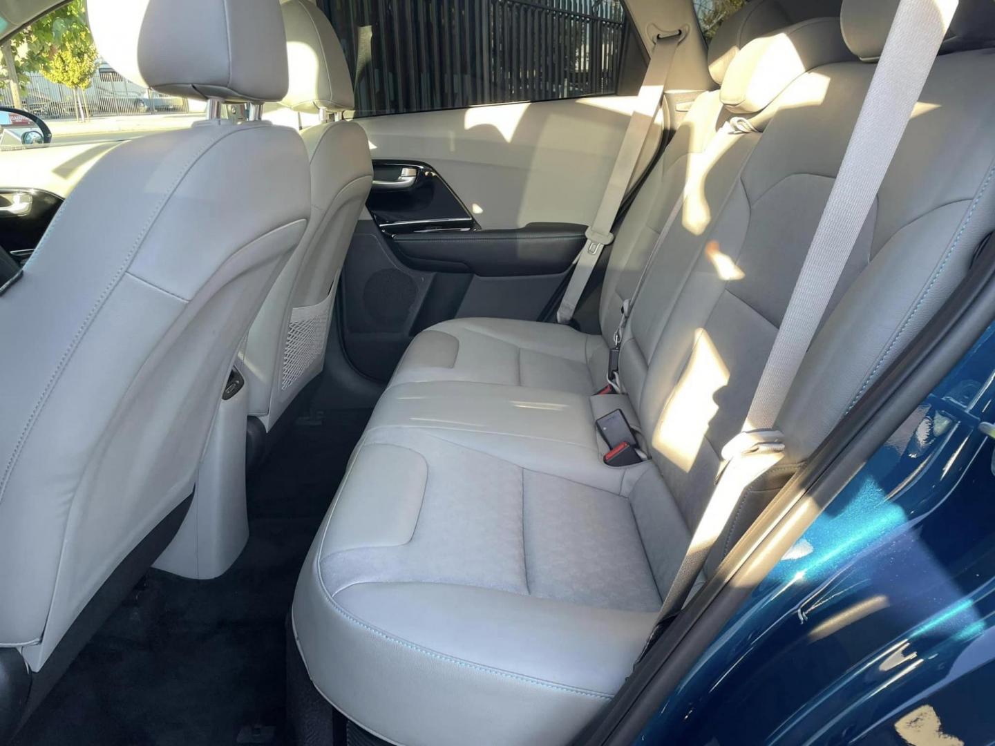2022 Kia Niro Plug In Hybrid EX (KNDCD3LD2N5) , 6A transmission, located at 744 E Miner Ave, Stockton, CA, 95202, (209) 944-5770, 37.956863, -121.282082 - Photo#8