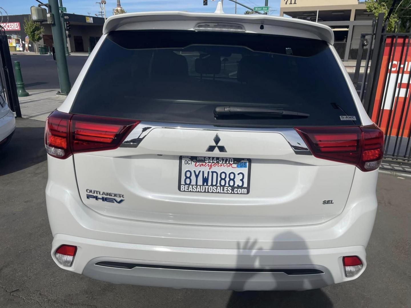 2021 WHITE Mitsubishi Outlander PHEV SEL (JA4J2VA7XMZ) with an 2.0L L4 DOHC 16V HYBRID engine, 1A transmission, located at 744 E Miner Ave, Stockton, CA, 95202, (209) 944-5770, 37.956863, -121.282082 - Photo#15