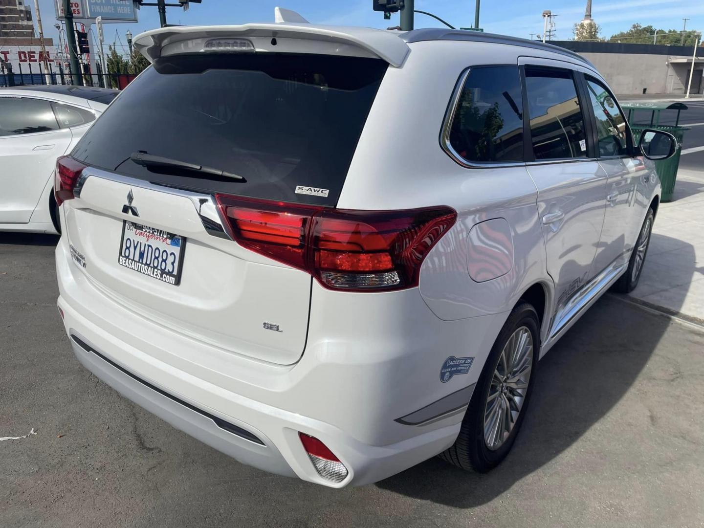 2021 WHITE Mitsubishi Outlander PHEV SEL (JA4J2VA7XMZ) with an 2.0L L4 DOHC 16V HYBRID engine, 1A transmission, located at 744 E Miner Ave, Stockton, CA, 95202, (209) 944-5770, 37.956863, -121.282082 - Photo#16