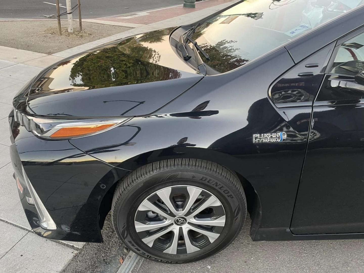 2020 RED /BLACK Toyota Prius Prime XLE (JTDKARFP9L3) with an 1.8L L4 DOHC 16V HYBRID engine, CVT transmission, located at 744 E Miner Ave, Stockton, CA, 95202, (209) 944-5770, 37.956863, -121.282082 - Photo#4