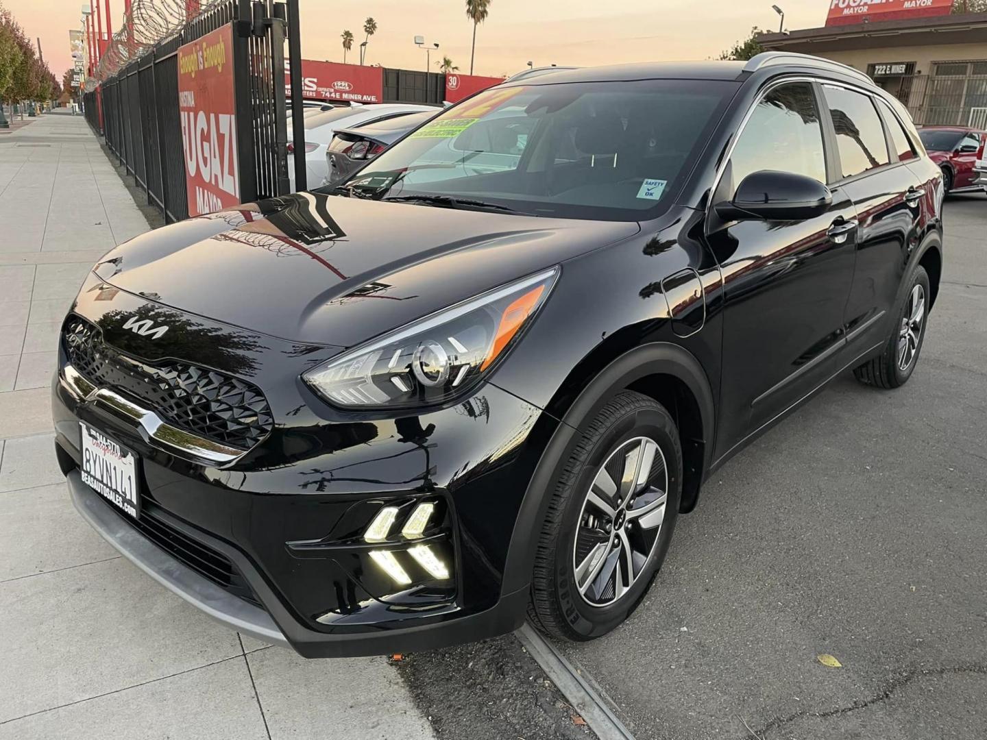 2022 BLACK /BLACK Kia Niro Plug In Hybrid LXS (KNDCM3LD6N5) , 6A transmission, located at 744 E Miner Ave, Stockton, CA, 95202, (209) 944-5770, 37.956863, -121.282082 - PLUS TAXES AND FEES - Photo#3