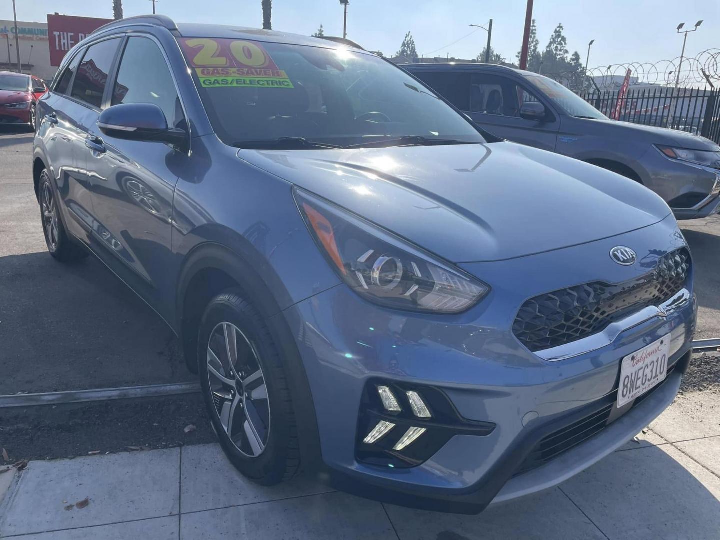 2020 Blue Kia Niro Plug In Hybrid EX (KNDCD3LD4L5) , 6A transmission, located at 744 E Miner Ave, Stockton, CA, 95202, (209) 944-5770, 37.956863, -121.282082 - PLUS TAXES AND FEES NO CHARGER AVAILABE SIN CARGADOR DISPONIBLE - Photo#1