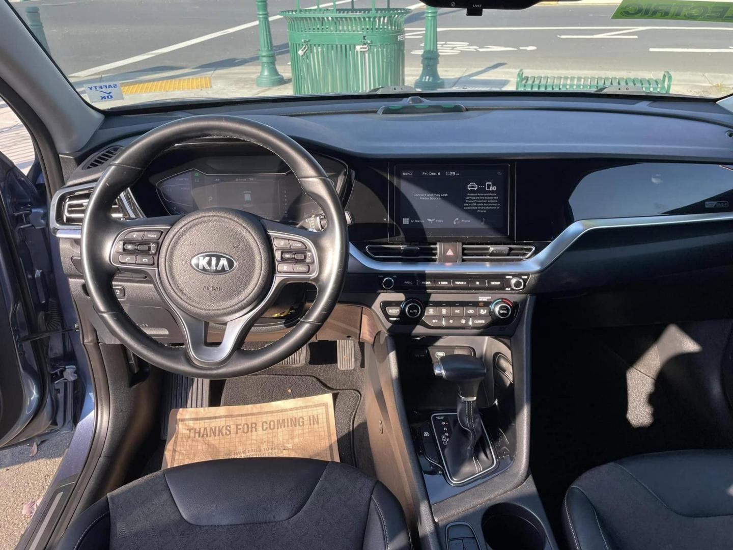 2020 Blue Kia Niro Plug In Hybrid EX (KNDCD3LD4L5) , 6A transmission, located at 744 E Miner Ave, Stockton, CA, 95202, (209) 944-5770, 37.956863, -121.282082 - PLUS TAXES AND FEES NO CHARGER AVAILABE SIN CARGADOR DISPONIBLE - Photo#7