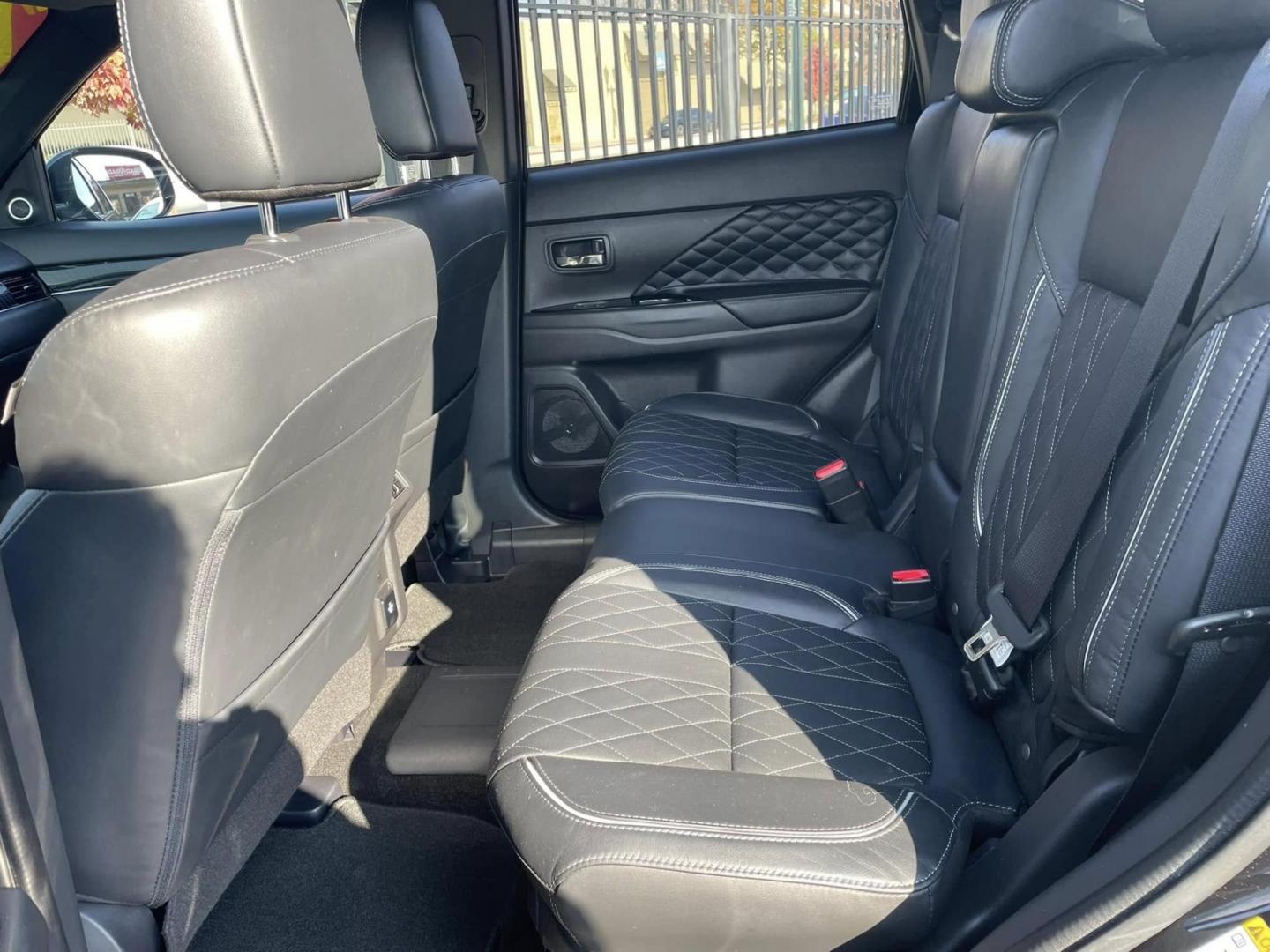 2021 RUBY BLACK Mitsubishi Outlander PHEV SEL (JA4J2VA72MZ) with an 2.0L L4 DOHC 16V HYBRID engine, 1A transmission, located at 744 E Miner Ave, Stockton, CA, 95202, (209) 944-5770, 37.956863, -121.282082 - Photo#9