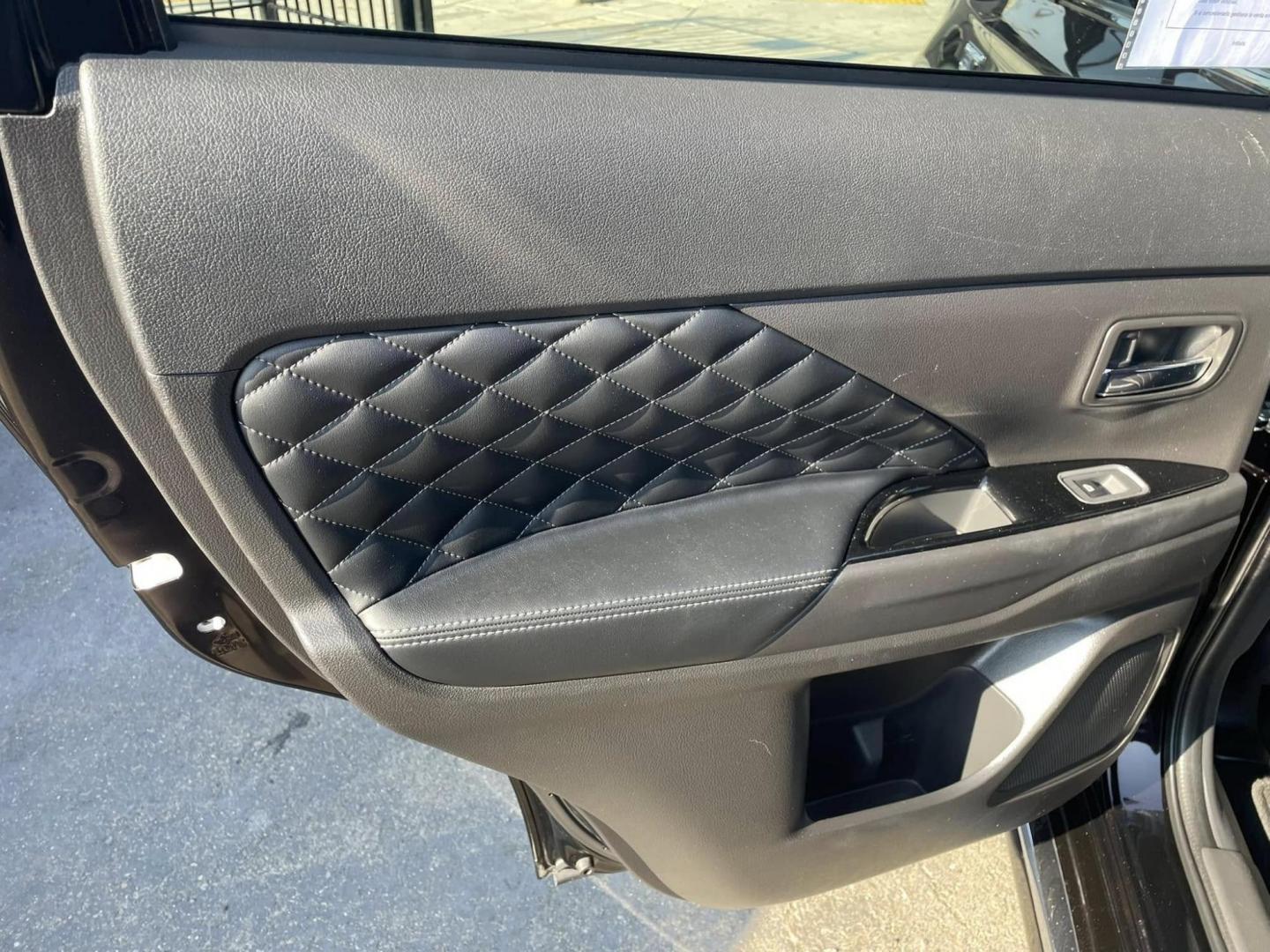 2021 RUBY BLACK Mitsubishi Outlander PHEV SEL (JA4J2VA72MZ) with an 2.0L L4 DOHC 16V HYBRID engine, 1A transmission, located at 744 E Miner Ave, Stockton, CA, 95202, (209) 944-5770, 37.956863, -121.282082 - Photo#8
