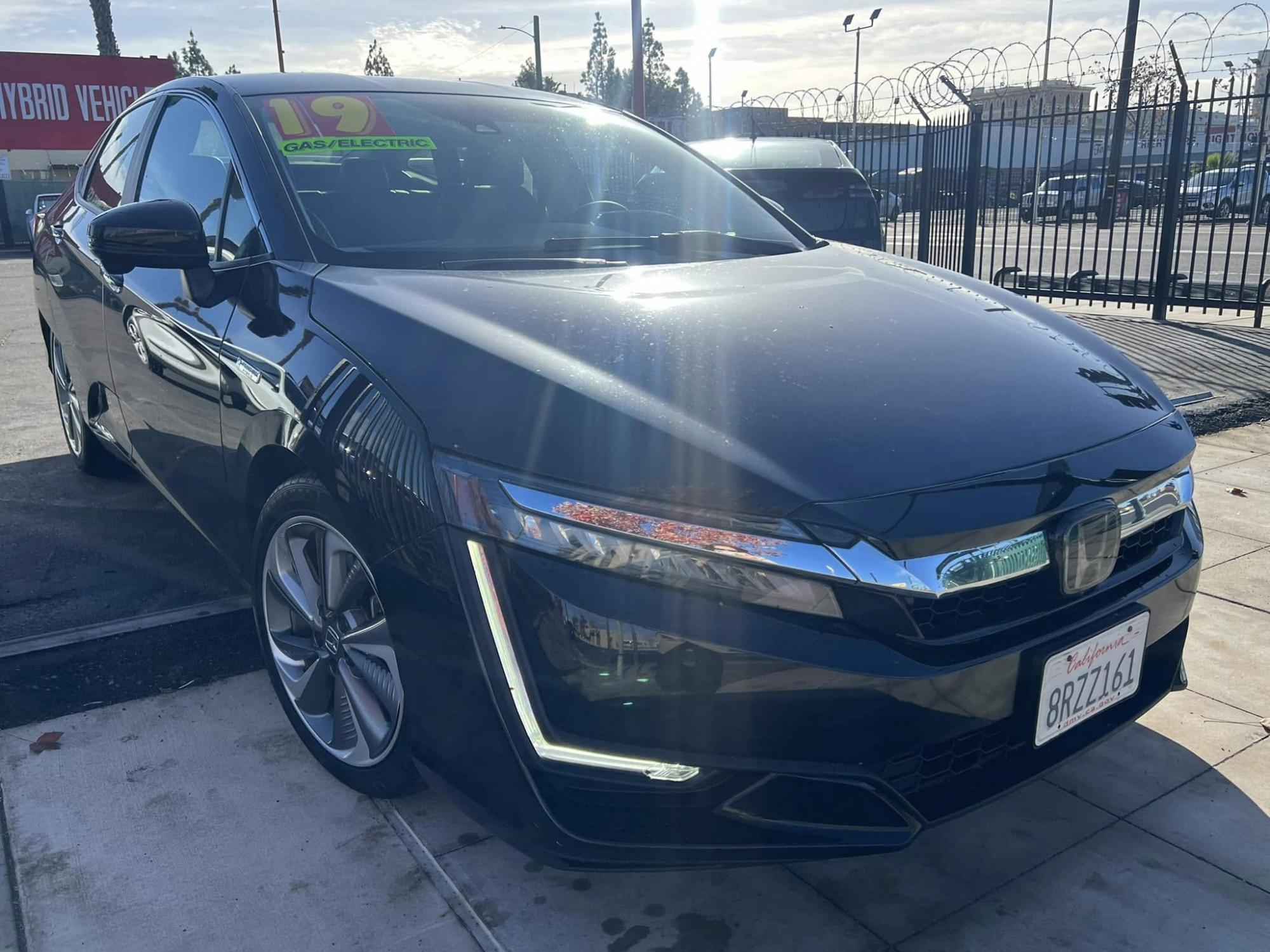photo of 2019 Honda Clarity Touring Plug-In Hybrid