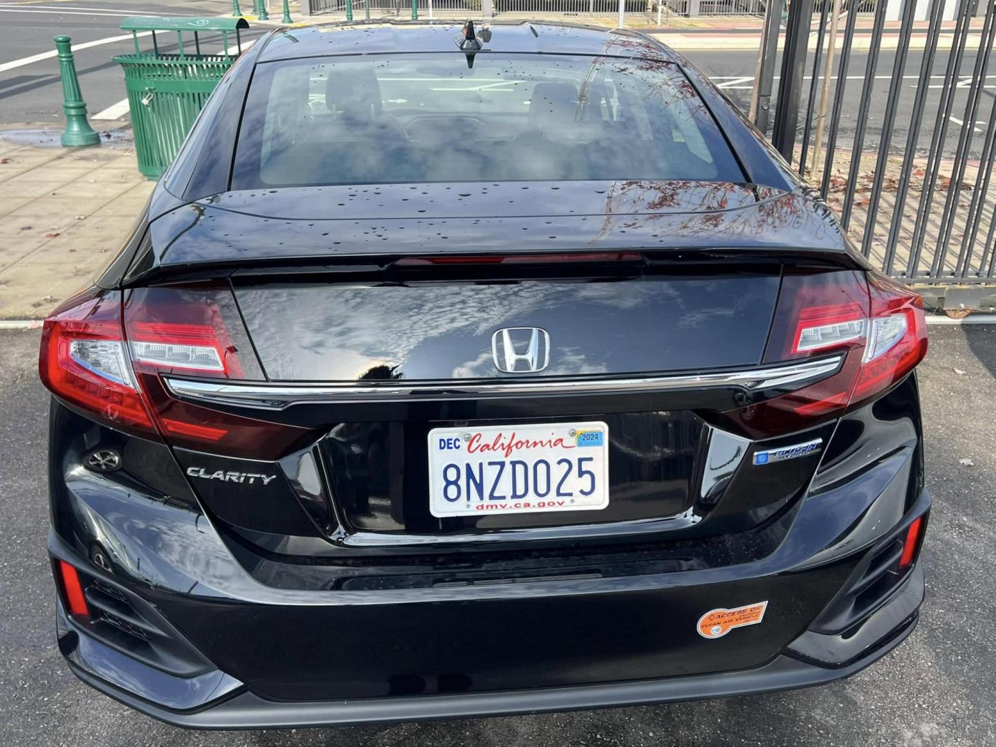 2019 BLACK Honda Clarity Plug-In Hybrid (JHMZC5F19KC) with an 1.5L L4 DOHC 16V HYBRID engine, CVT transmission, located at 744 E Miner Ave, Stockton, CA, 95202, (209) 944-5770, 37.956863, -121.282082 - PLUS TAXES AND FEES NO CHARGER AVAILABE SIN CARGADOR DISPONIBLE - Photo#12