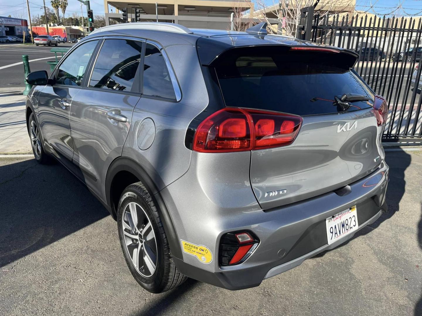 2022 DARK GRAY /GRAY Kia Niro Plug In Hybrid LXS (KNDCM3LD1N5) , 6A transmission, located at 744 E Miner Ave, Stockton, CA, 95202, (209) 944-5770, 37.956863, -121.282082 - PLUS TAXES AND FEES - Photo#11