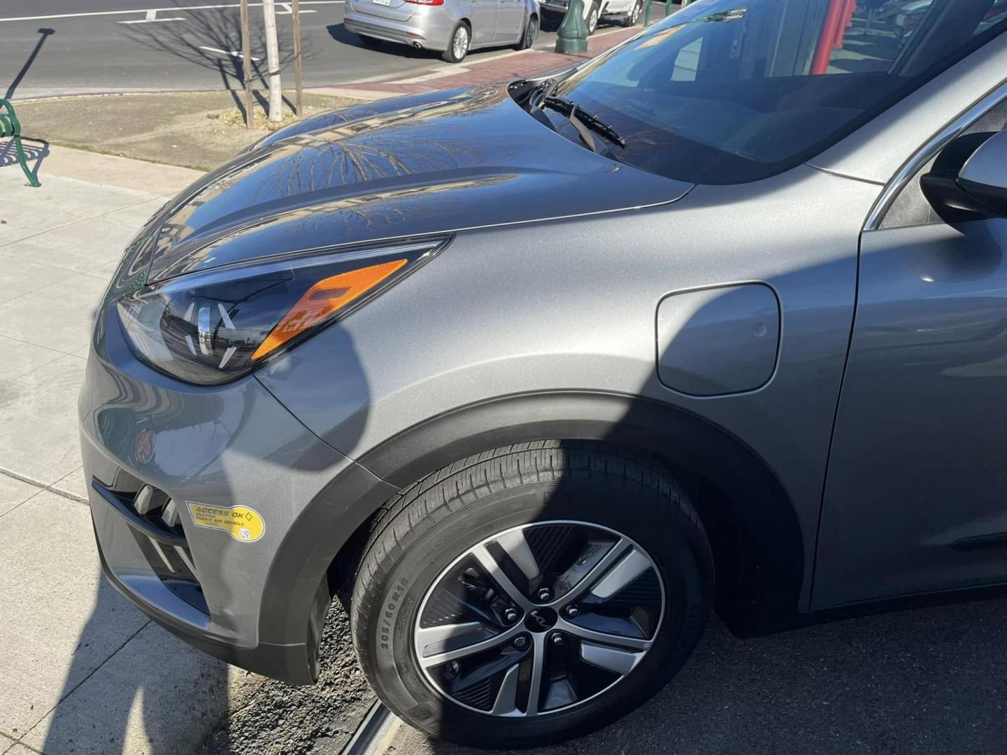 2022 DARK GRAY /GRAY Kia Niro Plug In Hybrid LXS (KNDCM3LD1N5) , 6A transmission, located at 744 E Miner Ave, Stockton, CA, 95202, (209) 944-5770, 37.956863, -121.282082 - PLUS TAXES AND FEES - Photo#4