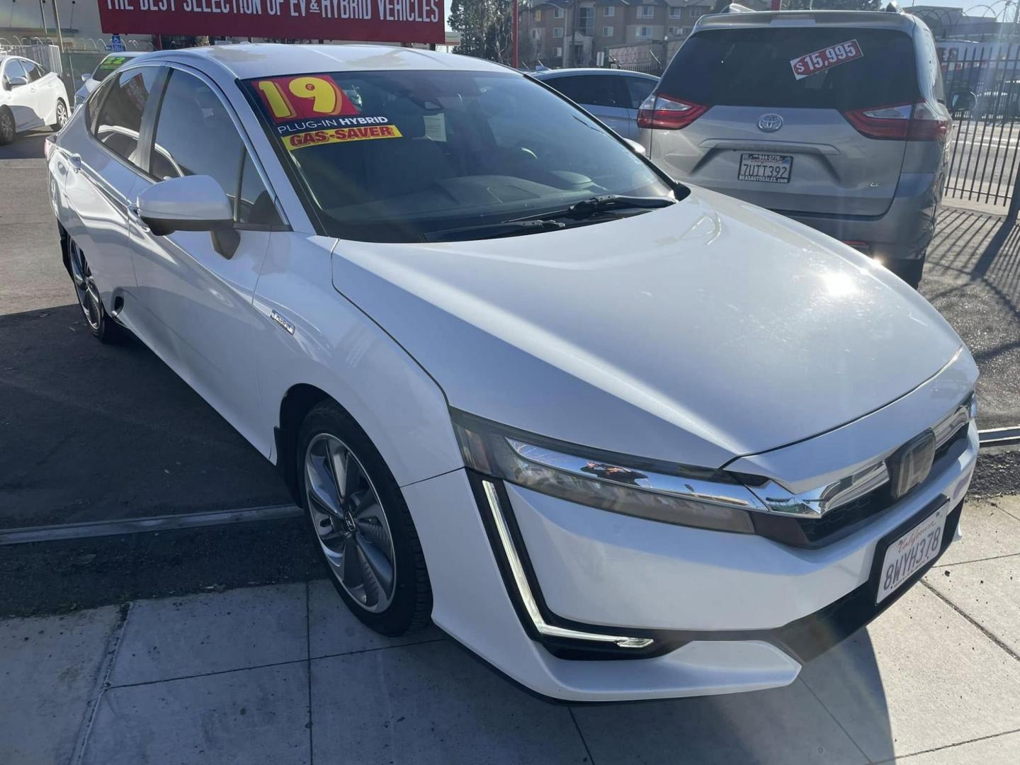 2019 WHITE Honda Clarity Plug-In Hybrid (JHMZC5F14KC) with an 1.5L L4 DOHC 16V HYBRID engine, CVT transmission, located at 744 E Miner Ave, Stockton, CA, 95202, (209) 944-5770, 37.956863, -121.282082 - PLUS TAXES AND FEES - Photo#1