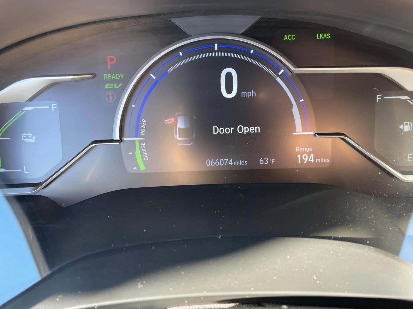 2019 WHITE Honda Clarity Plug-In Hybrid (JHMZC5F14KC) with an 1.5L L4 DOHC 16V HYBRID engine, CVT transmission, located at 744 E Miner Ave, Stockton, CA, 95202, (209) 944-5770, 37.956863, -121.282082 - PLUS TAXES AND FEES - Photo#14