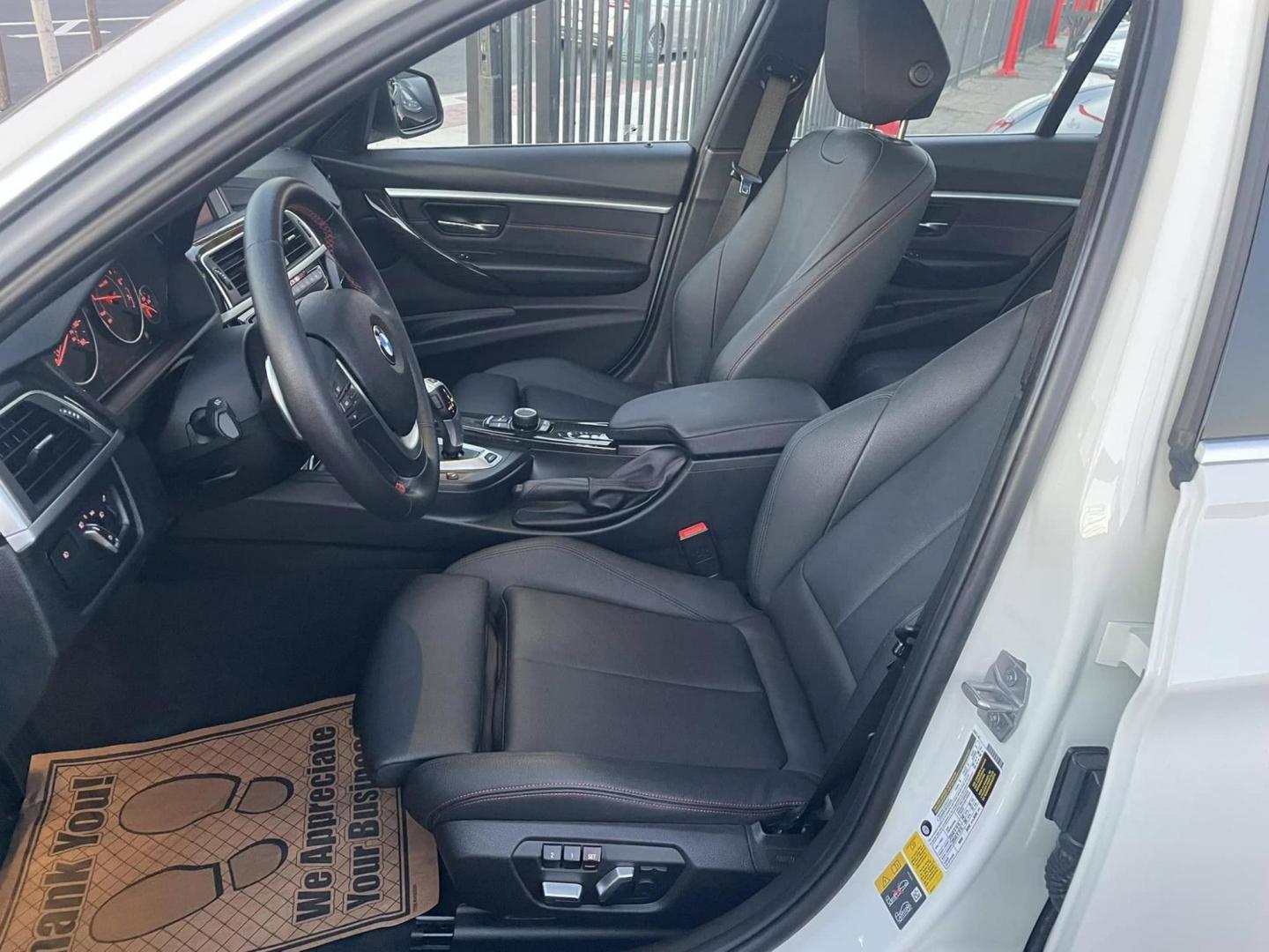 2018 WHITE /WHITE BMW 3-Series 330e iPerformance Sedan (WBA8E1C51JA) with an 2.0L L4 DOHC 16V HYBRID engine, 8A transmission, located at 744 E Miner Ave, Stockton, CA, 95202, (209) 944-5770, 37.956863, -121.282082 - PLUS TAXES AND FEES NO CHARGER AVAILABLE - Photo#6