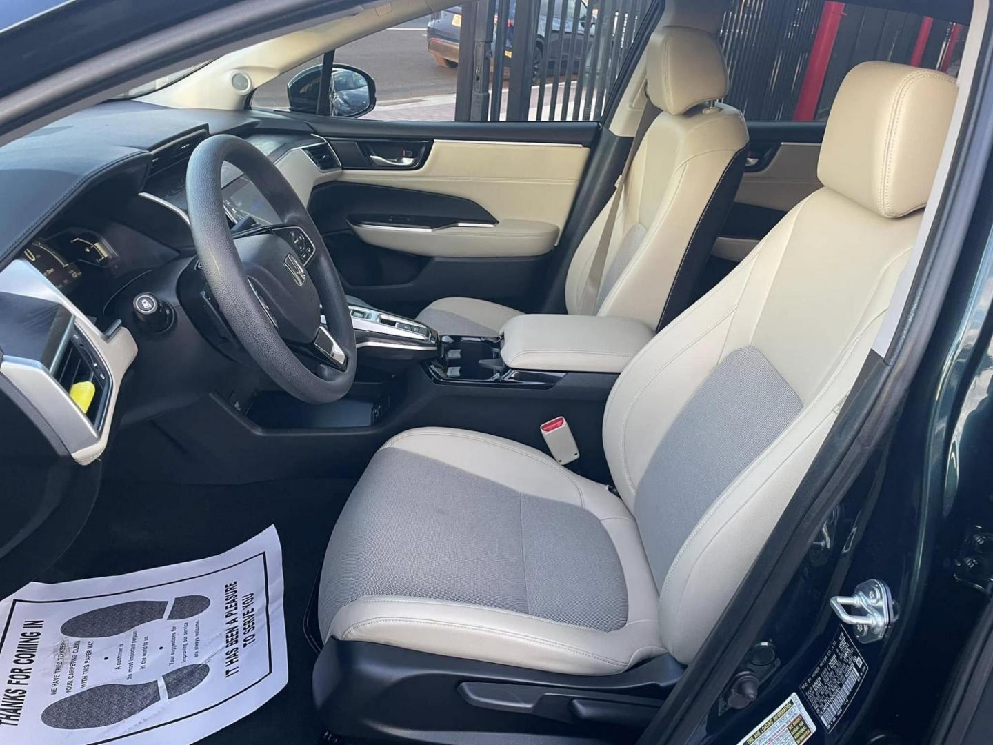 2018 Honda Clarity Plug-In Hybrid (JHMZC5F18JC) with an 1.5L L4 DOHC 16V HYBRID engine, CVT transmission, located at 744 E Miner Ave, Stockton, CA, 95202, (209) 944-5770, 37.956863, -121.282082 - PLUS TAXES AND FEES NO CHARGER AVAILABLE - Photo#5
