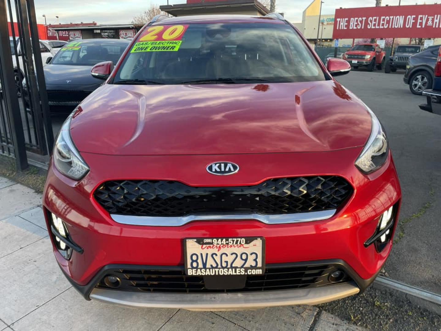 2020 Kia Niro Plug In Hybrid EX (KNDCD3LD1L5) , 6A transmission, located at 744 E Miner Ave, Stockton, CA, 95202, (209) 944-5770, 37.956863, -121.282082 - PLUS TAXES AND FEES NO CHARGER AVAILABLE - Photo#2