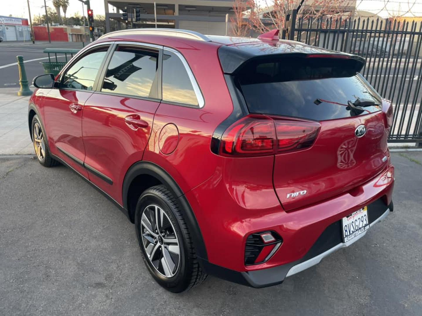 2020 Kia Niro Plug In Hybrid EX (KNDCD3LD1L5) , 6A transmission, located at 744 E Miner Ave, Stockton, CA, 95202, (209) 944-5770, 37.956863, -121.282082 - PLUS TAXES AND FEES NO CHARGER AVAILABLE - Photo#9