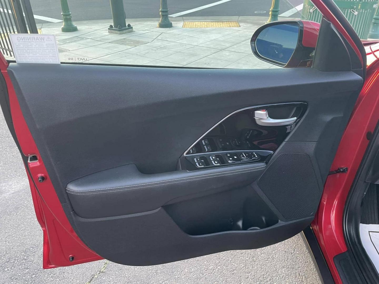 2020 Kia Niro Plug In Hybrid EX (KNDCD3LD1L5) , 6A transmission, located at 744 E Miner Ave, Stockton, CA, 95202, (209) 944-5770, 37.956863, -121.282082 - PLUS TAXES AND FEES NO CHARGER AVAILABLE - Photo#4