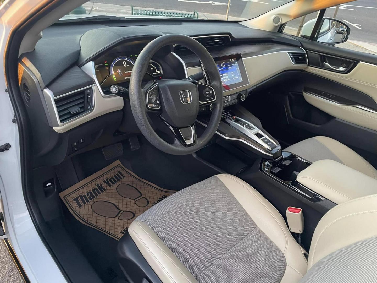 2018 WHITE Honda Clarity Plug-In Hybrid (JHMZC5F12JC) with an 1.5L L4 DOHC 16V HYBRID engine, CVT transmission, located at 744 E Miner Ave, Stockton, CA, 95202, (209) 944-5770, 37.956863, -121.282082 - PLUS TAXES AND FEES NO CHARGER AVAILABLE - Photo#7