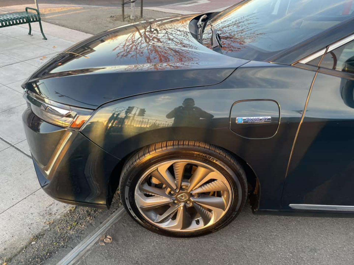 2018 Honda Clarity Plug-In Hybrid (JHMZC5F12JC) with an 1.5L L4 DOHC 16V HYBRID engine, CVT transmission, located at 744 E Miner Ave, Stockton, CA, 95202, (209) 944-5770, 37.956863, -121.282082 - PLUS TAXES AND FEES NO CHARGER AVAILABLE - Photo#4